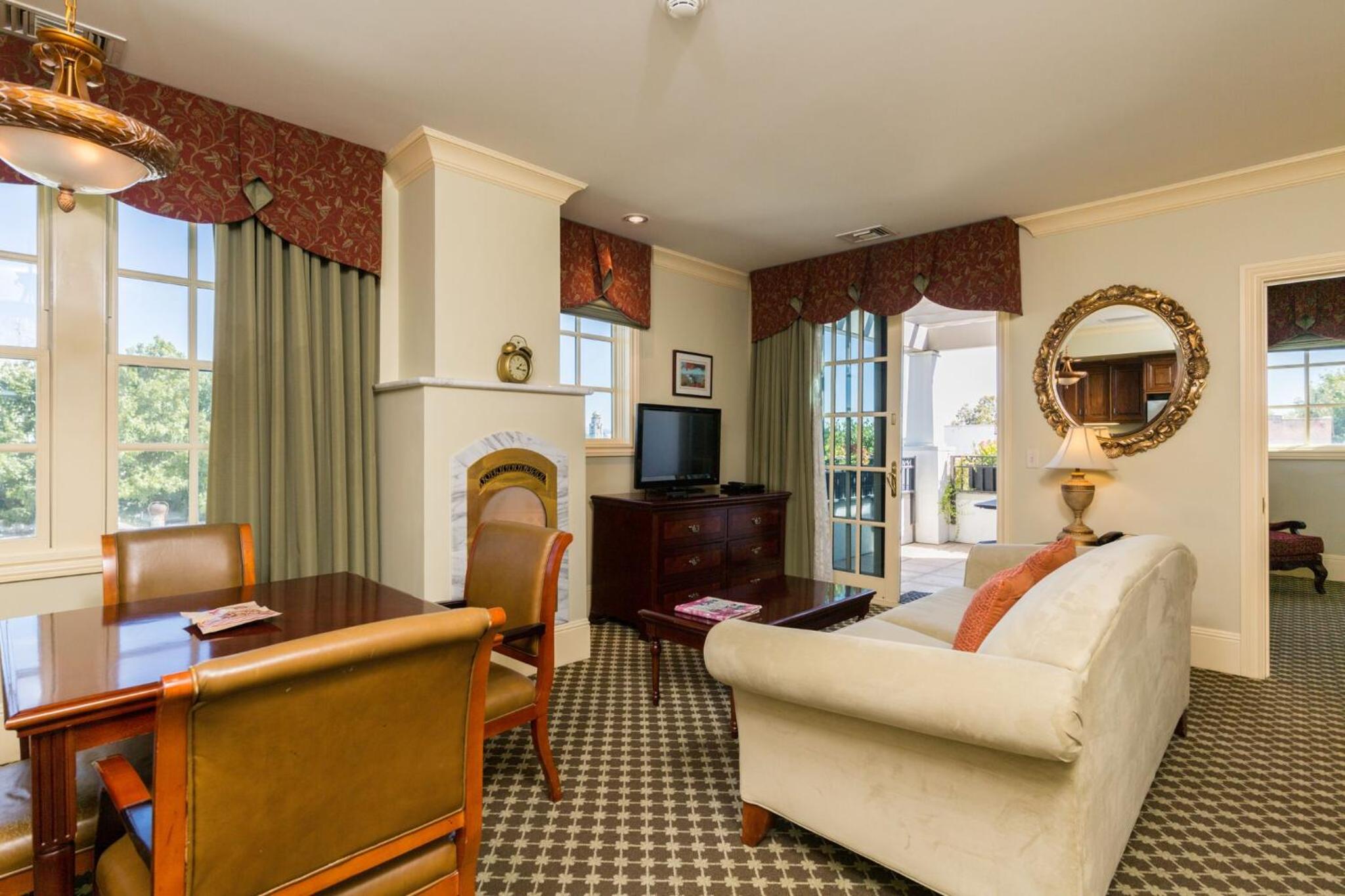 Chico Vacations - Hotel Diamond - Property Image 16