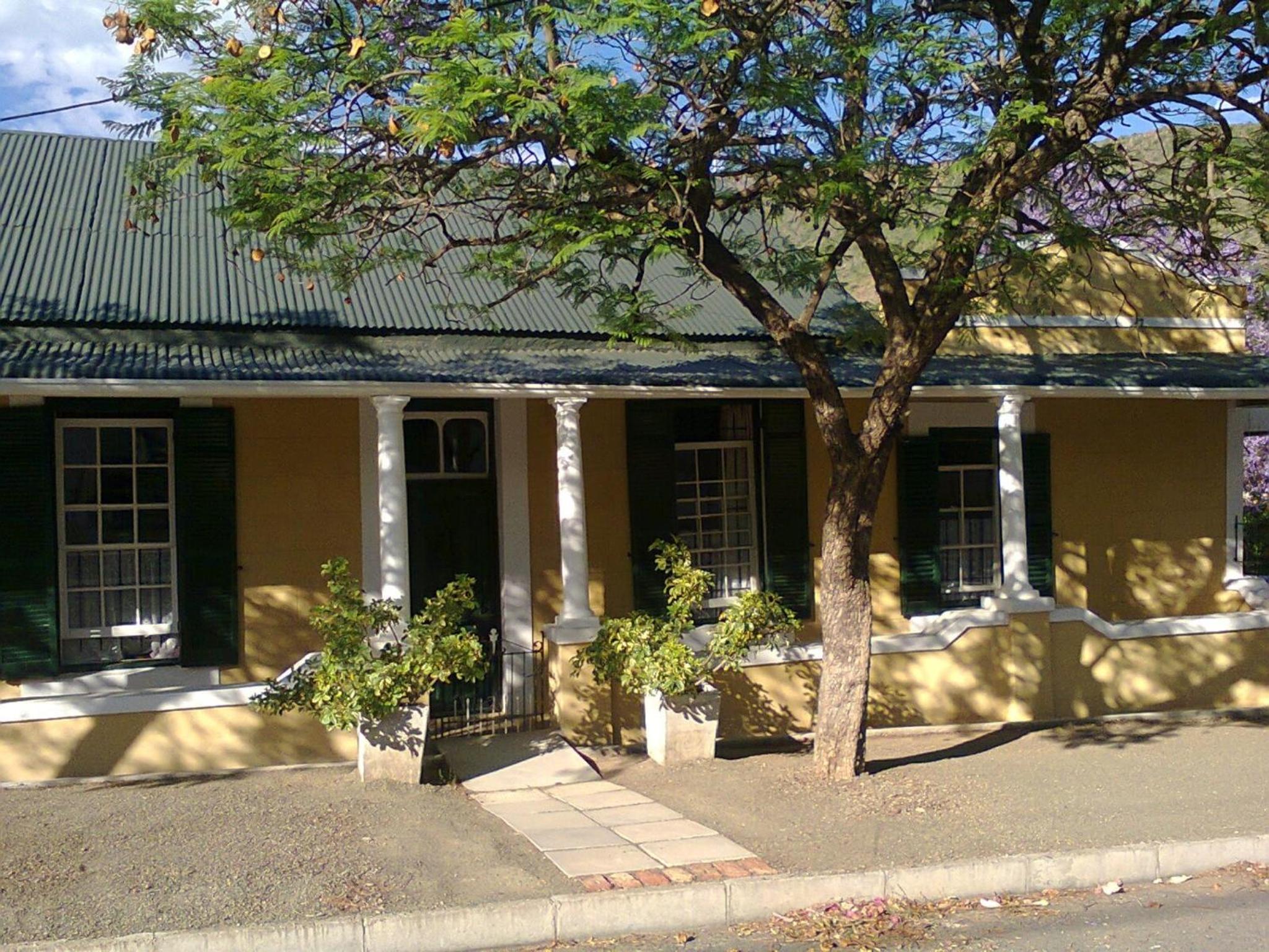 Trackers Inn