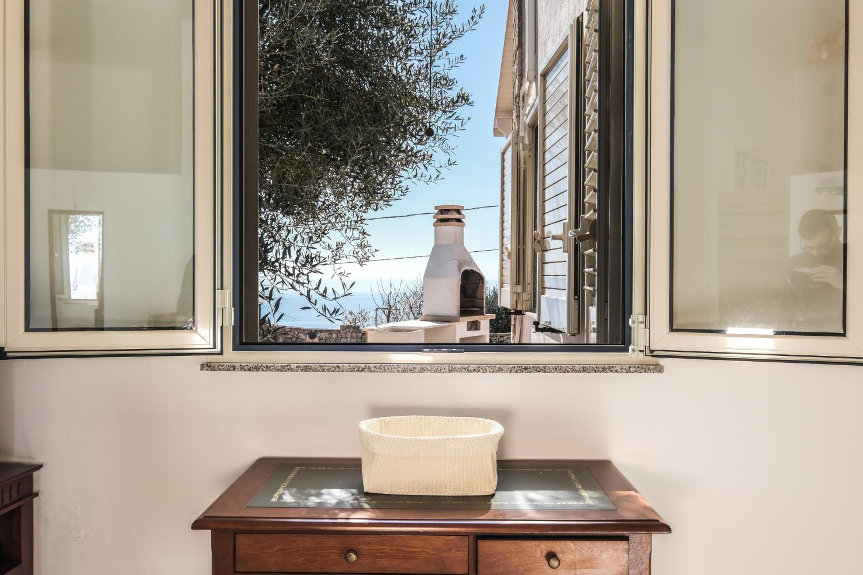 Villa Farniente San Gregorio view 5