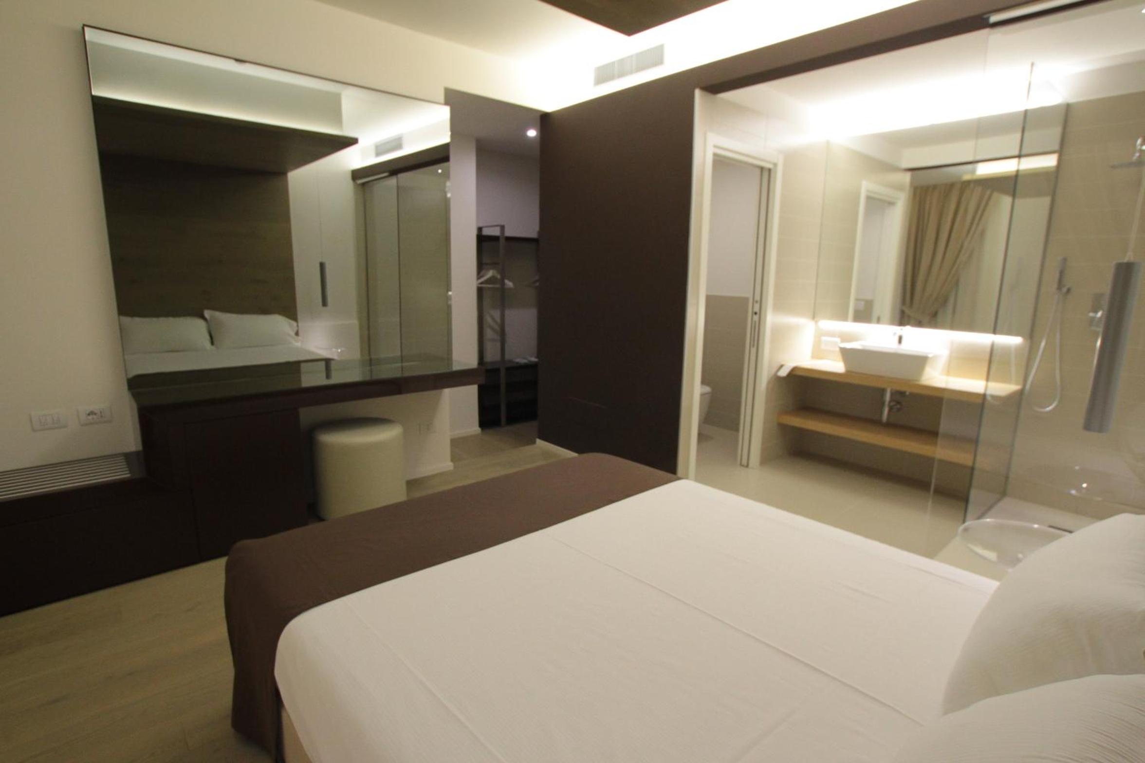 Borgoleoni 18 - Room and Breakfast