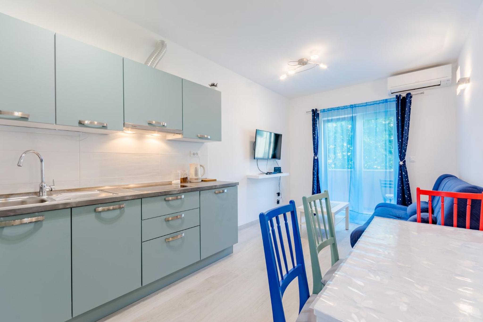 Apartment Karlo view 3