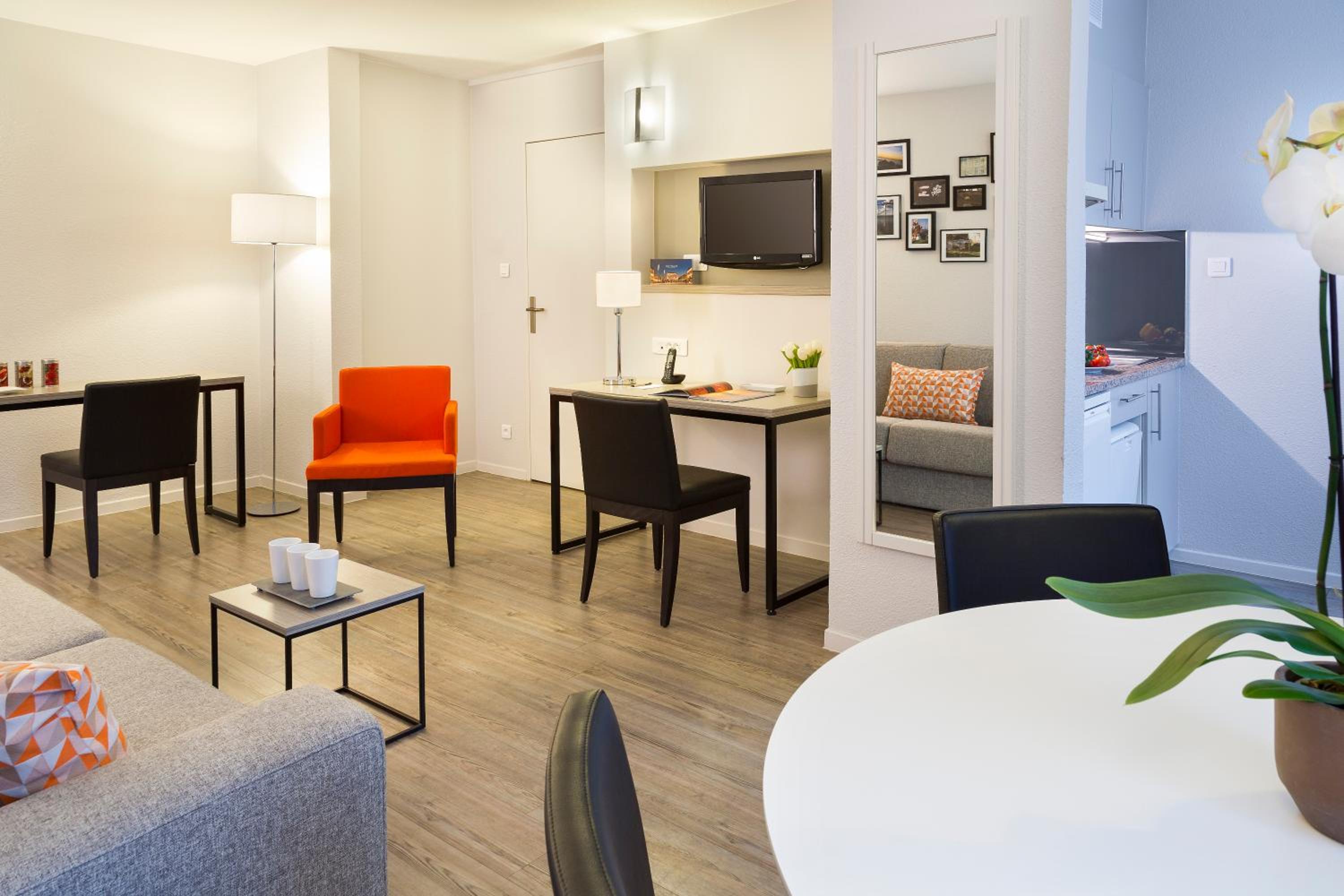 Montpellier Vacations - Citadines Antigone Montpellier - Property Image 11