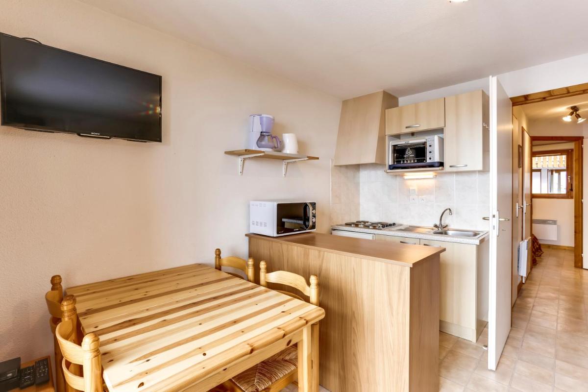 Appartement d'une chambre avec vue sur le lac balcon amenage et wifi a Thollon les Memises view 3