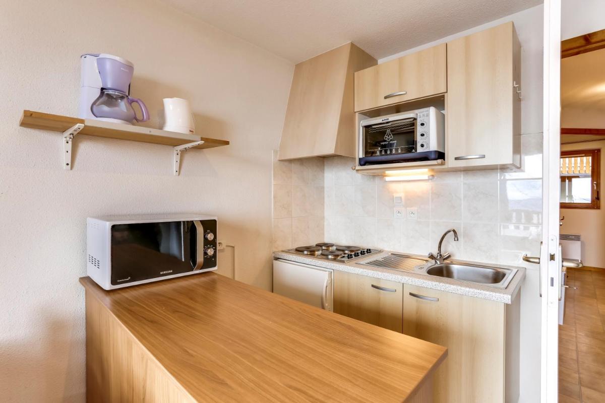 Appartement d'une chambre avec vue sur le lac balcon amenage et wifi a Thollon les Memises view 5