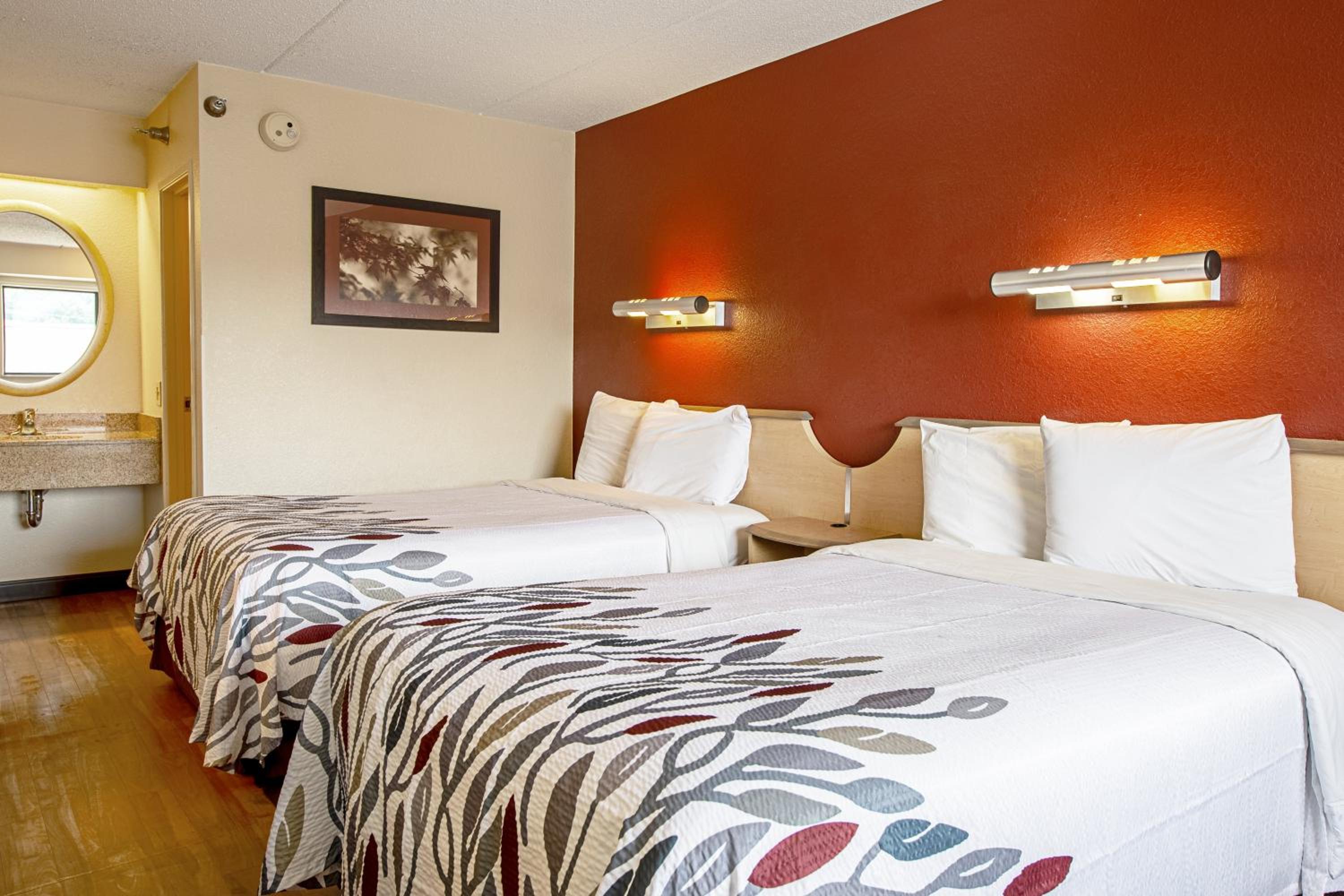 Jessup Vacations - Red Roof Inn Washington DC - Columbia/Fort Meade - Property Image 13