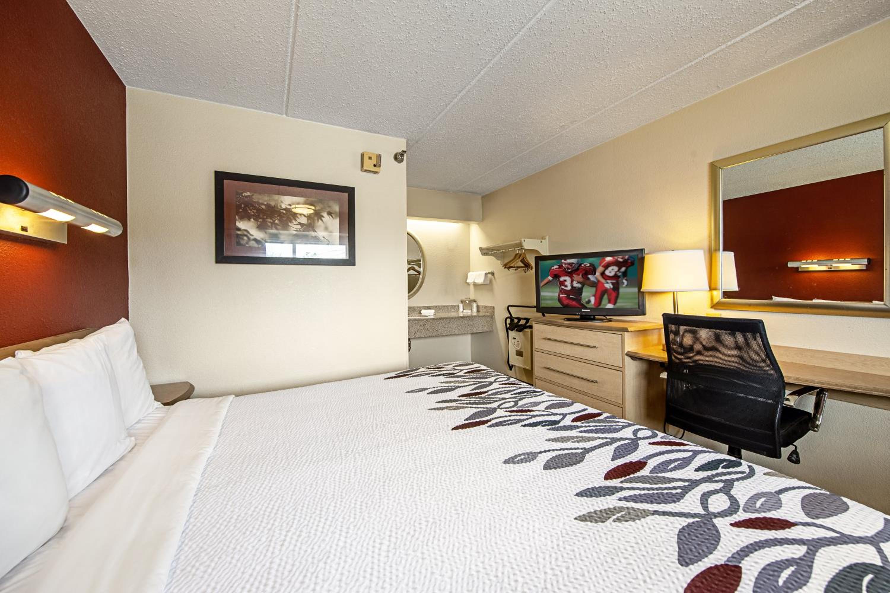 Jessup Vacations - Red Roof Inn Washington DC - Columbia/Fort Meade - Property Image 16