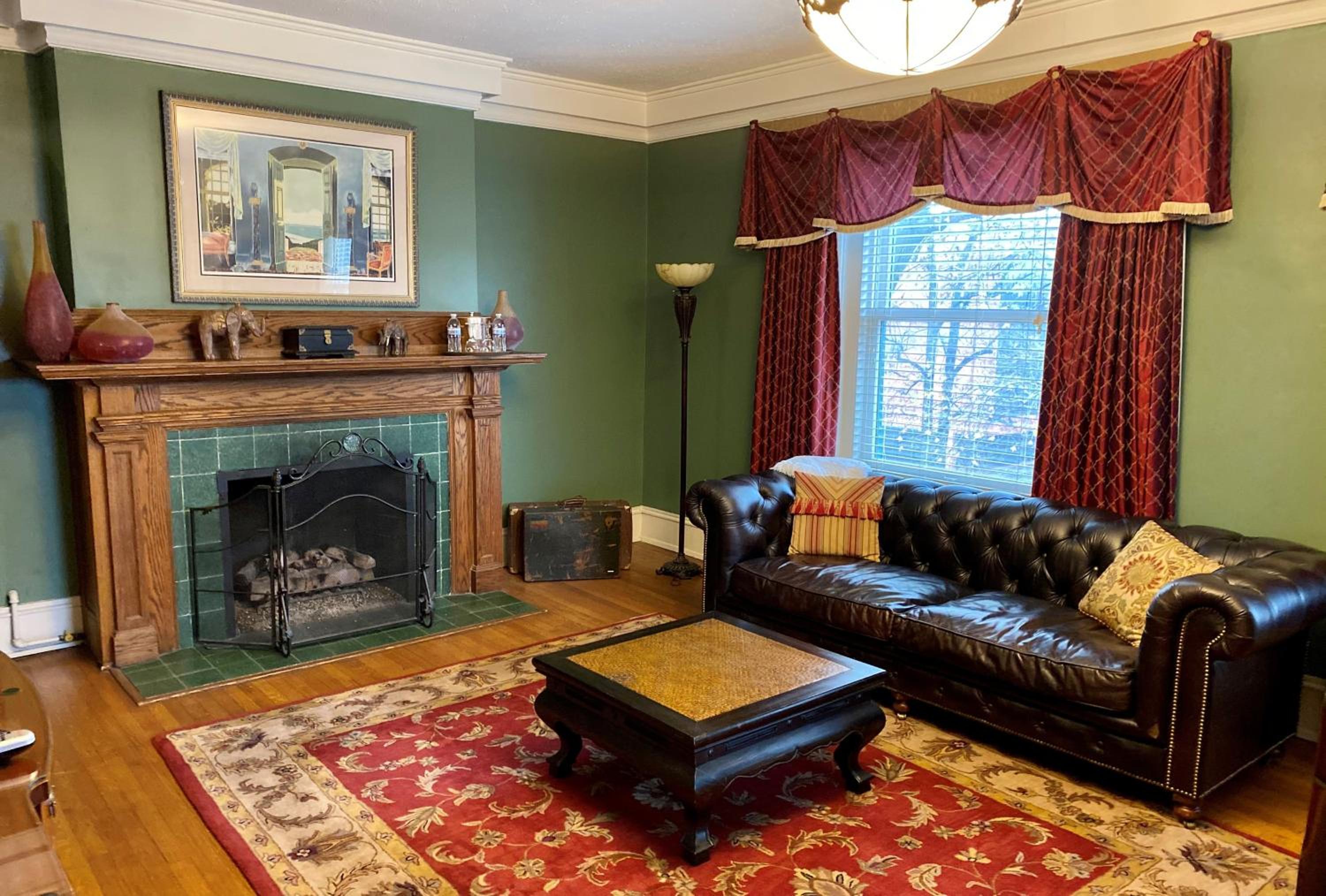 Inn at 835 Boutique Hotel