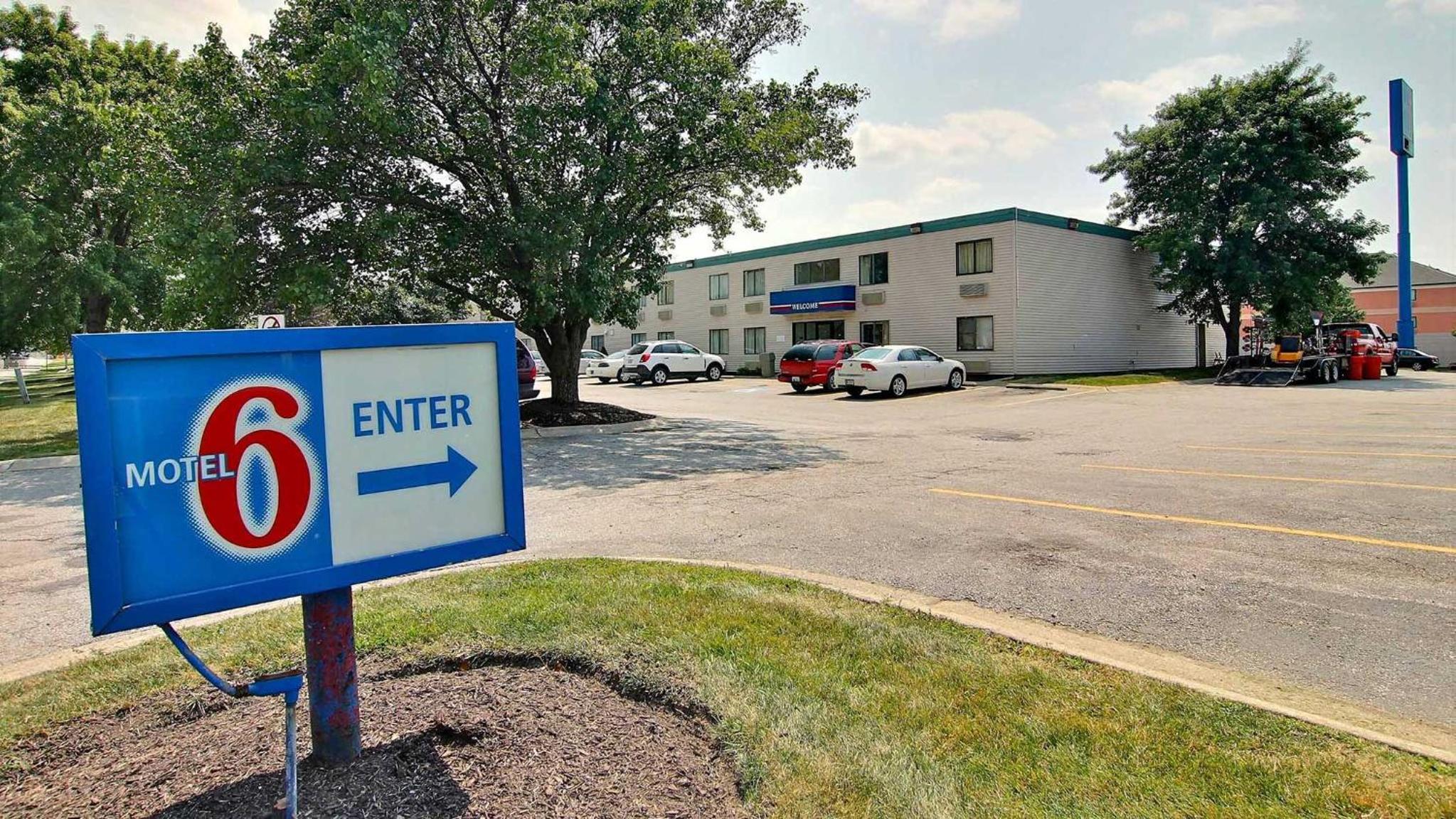 Studio 6 Merrillville IN view 5