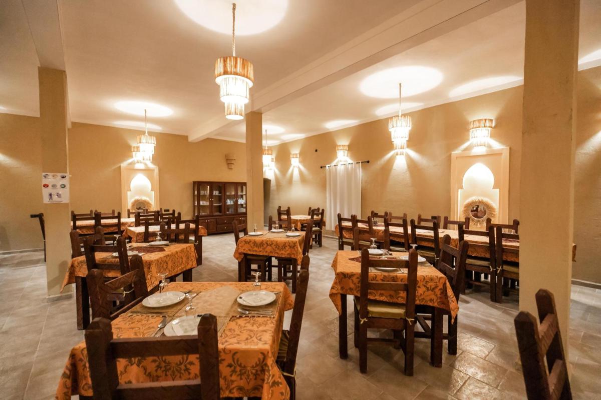 restaurant