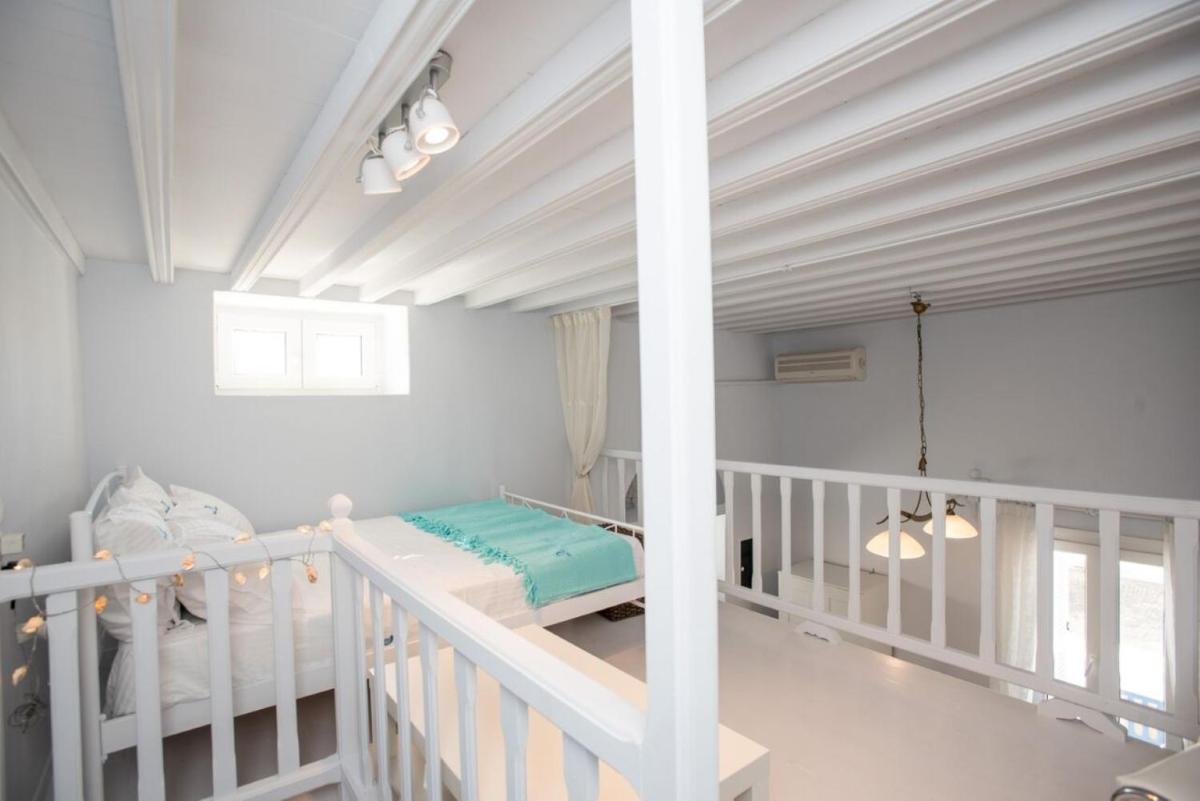 Traditional Split level house in Mykonos Town photo 2