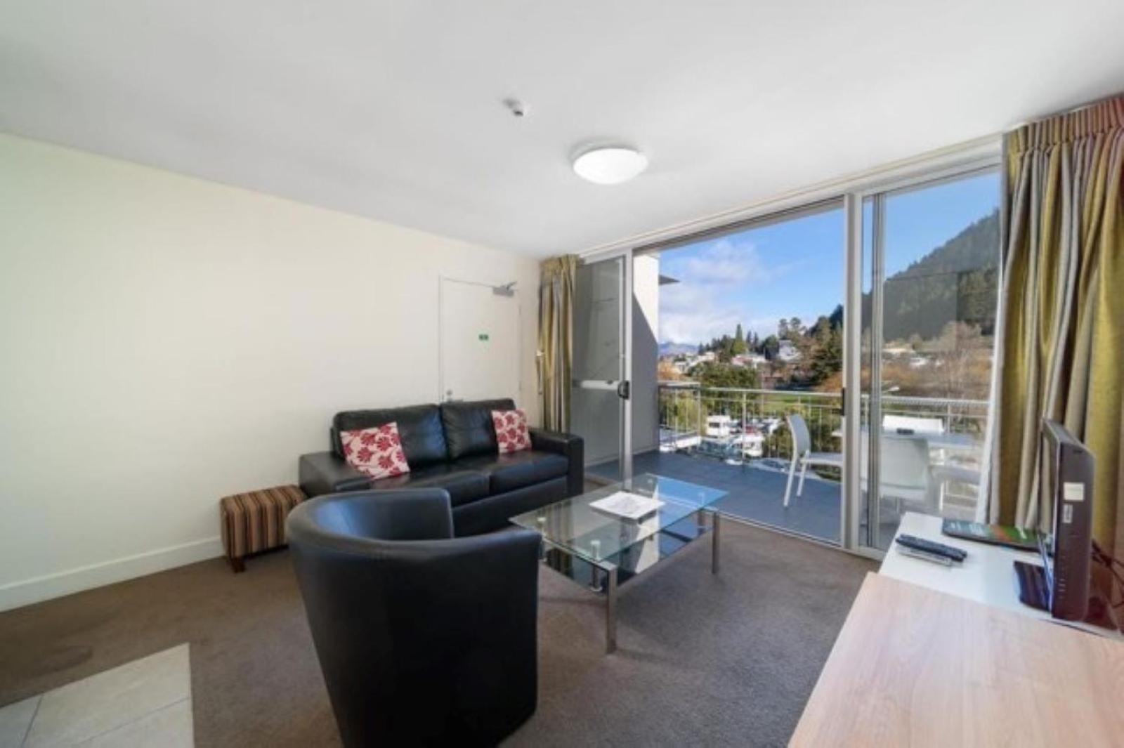 Mountain View City Apartment view 5