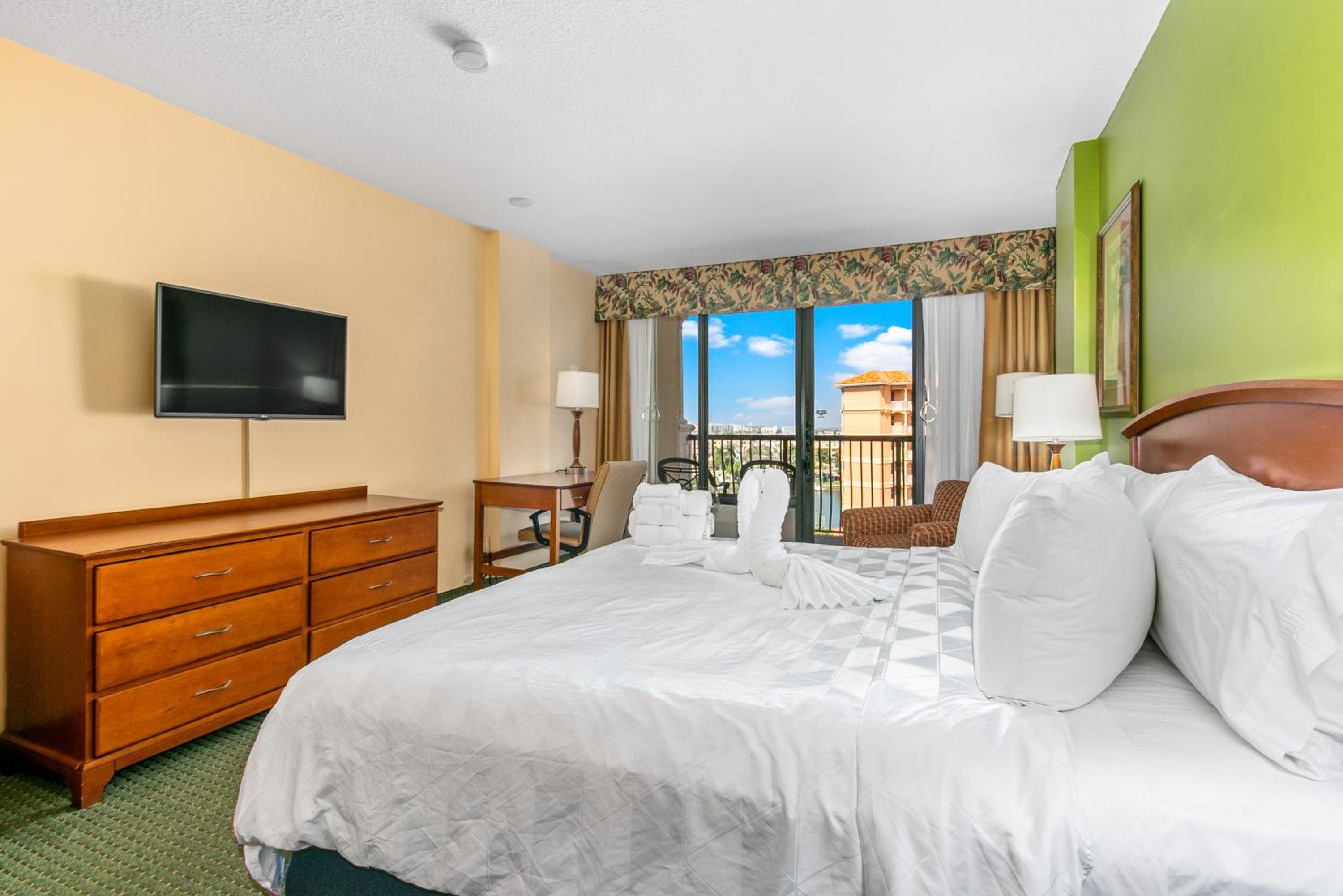 Holiday Inn & Suites Clearwater Beach by IHG - Image 4