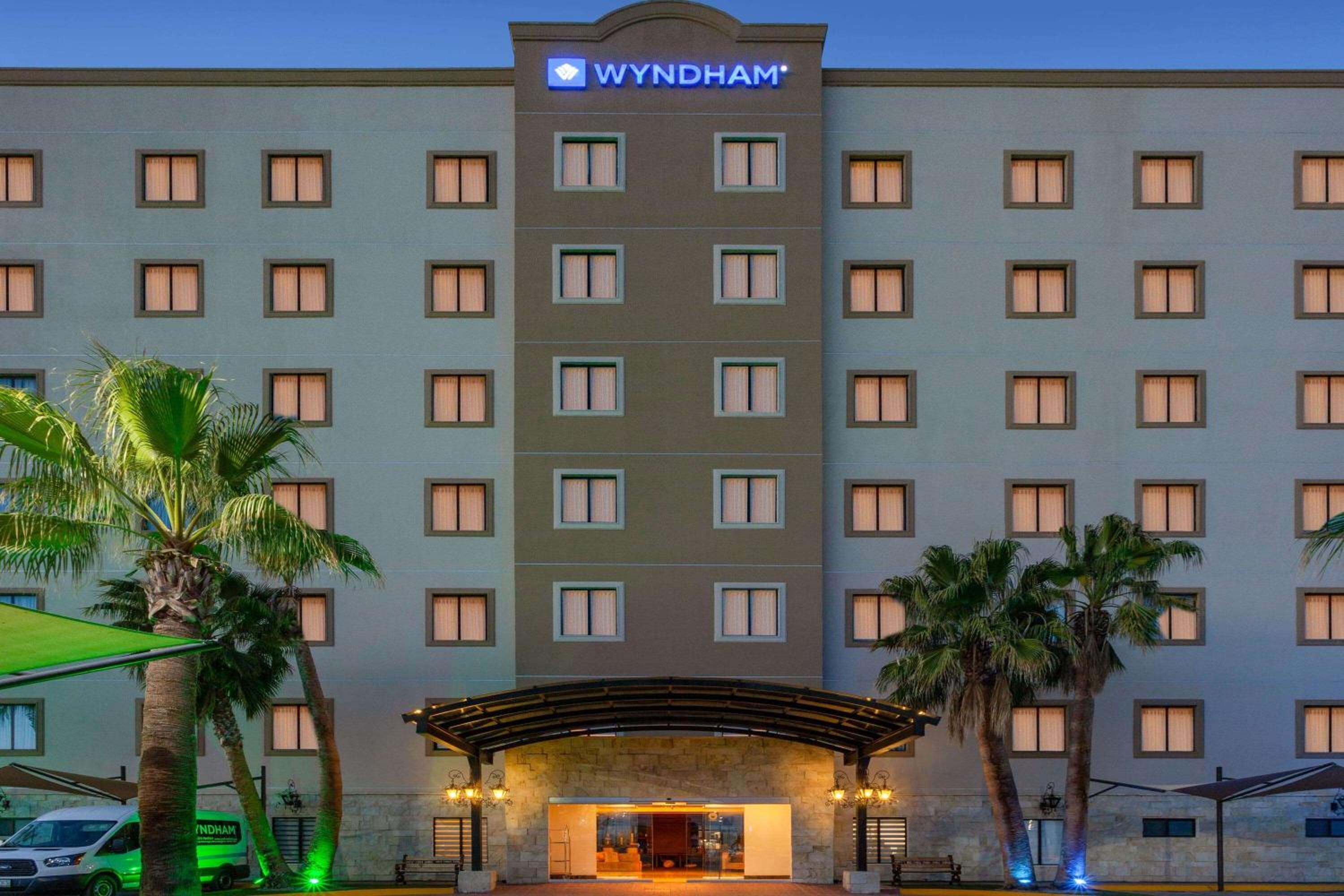 Torreon Vacations - Wyndham Torreon - Property Image 2