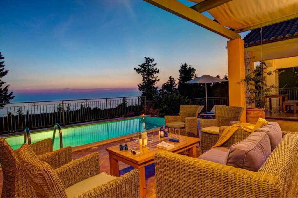 ROSEPETRA view 5