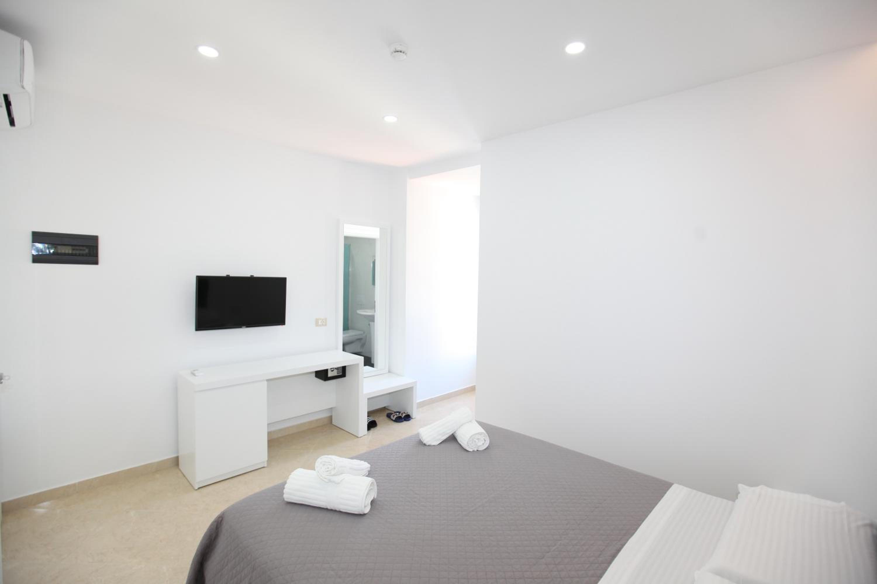 Nika Hotel