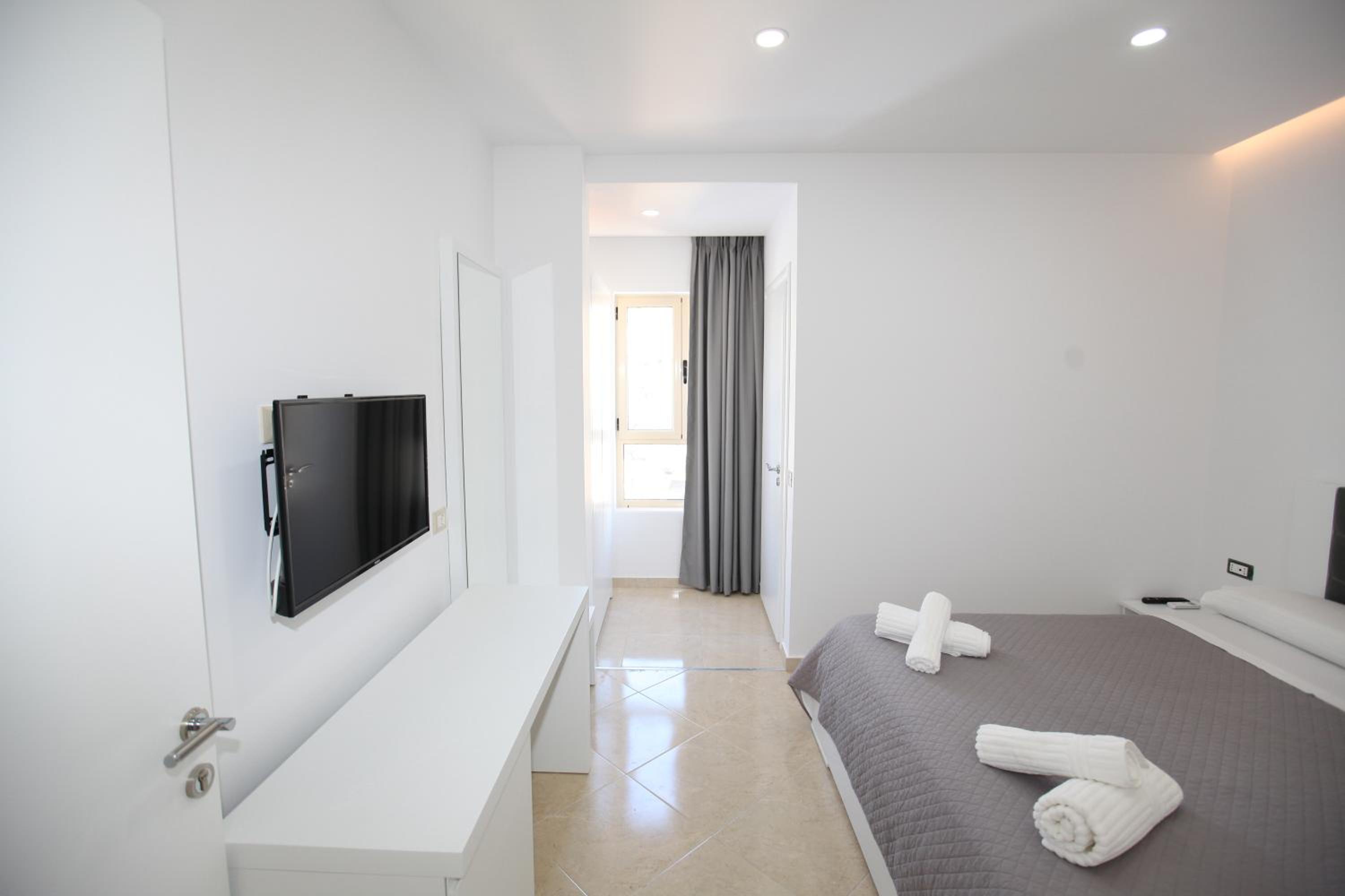 Nika Hotel