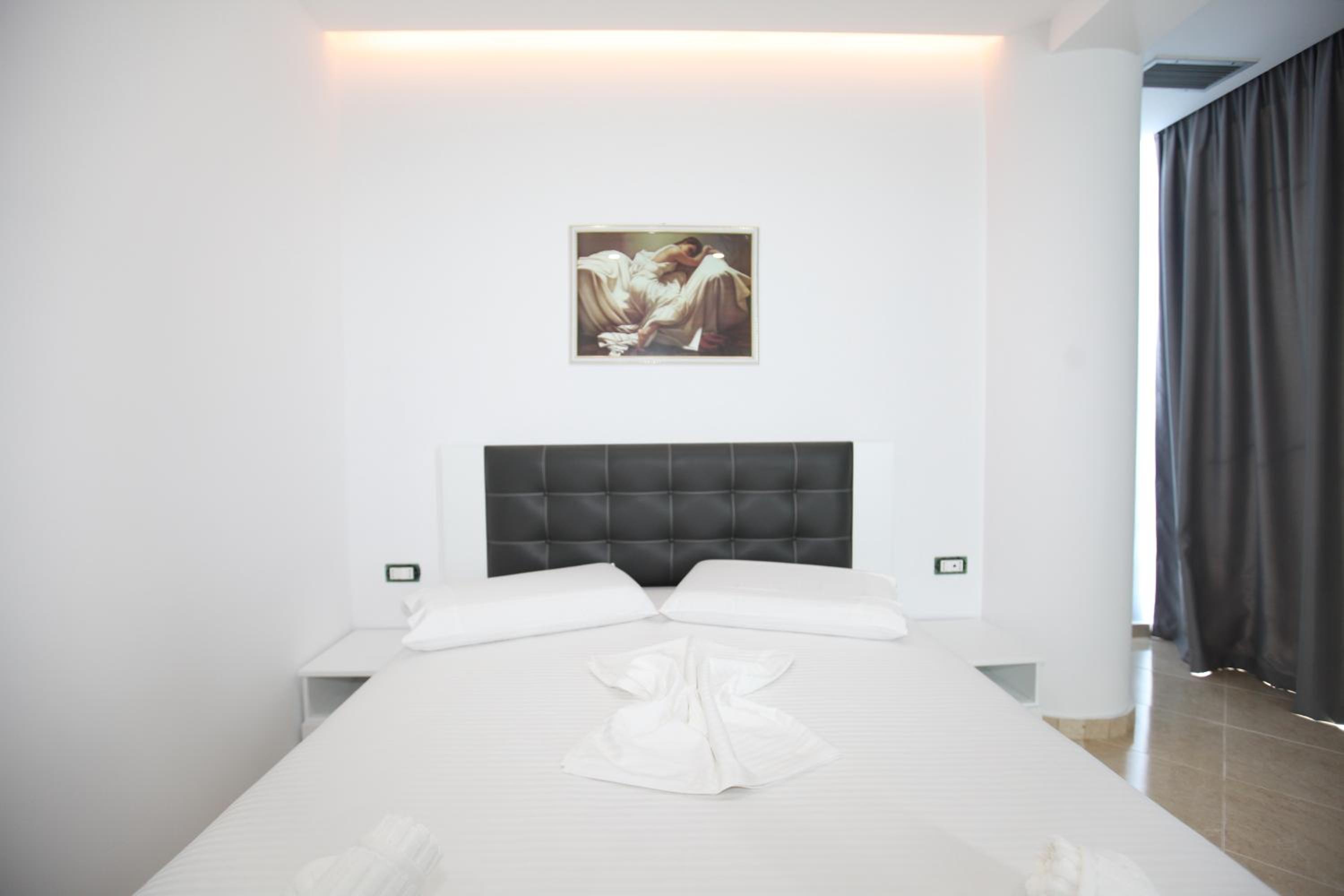 Nika Hotel