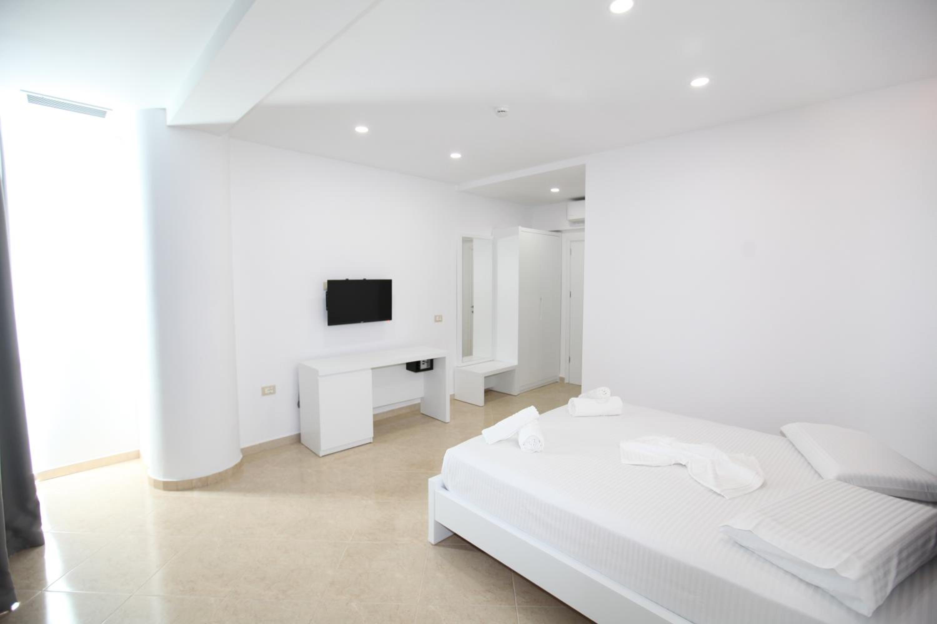Nika Hotel