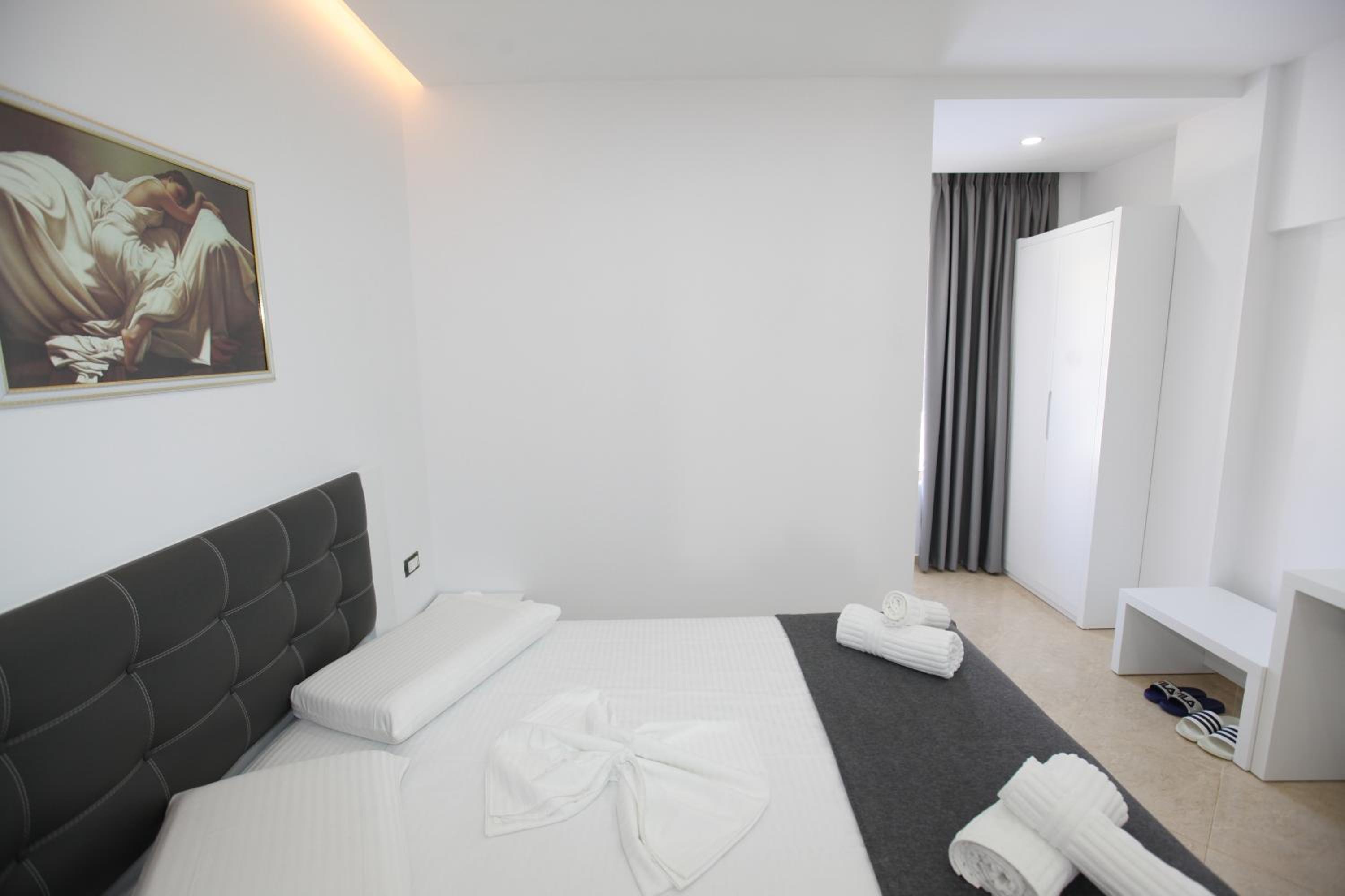 Nika Hotel