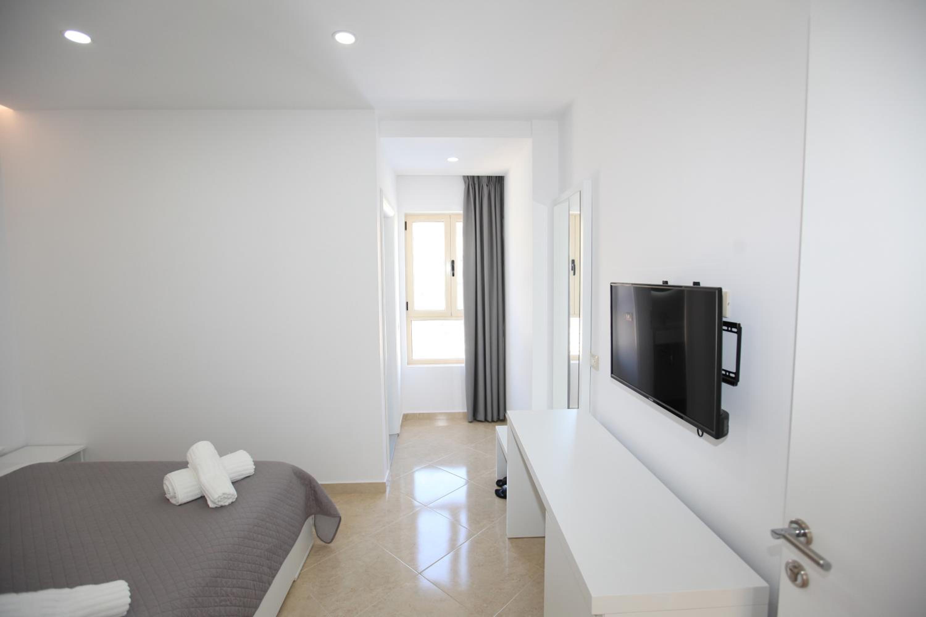 Nika Hotel