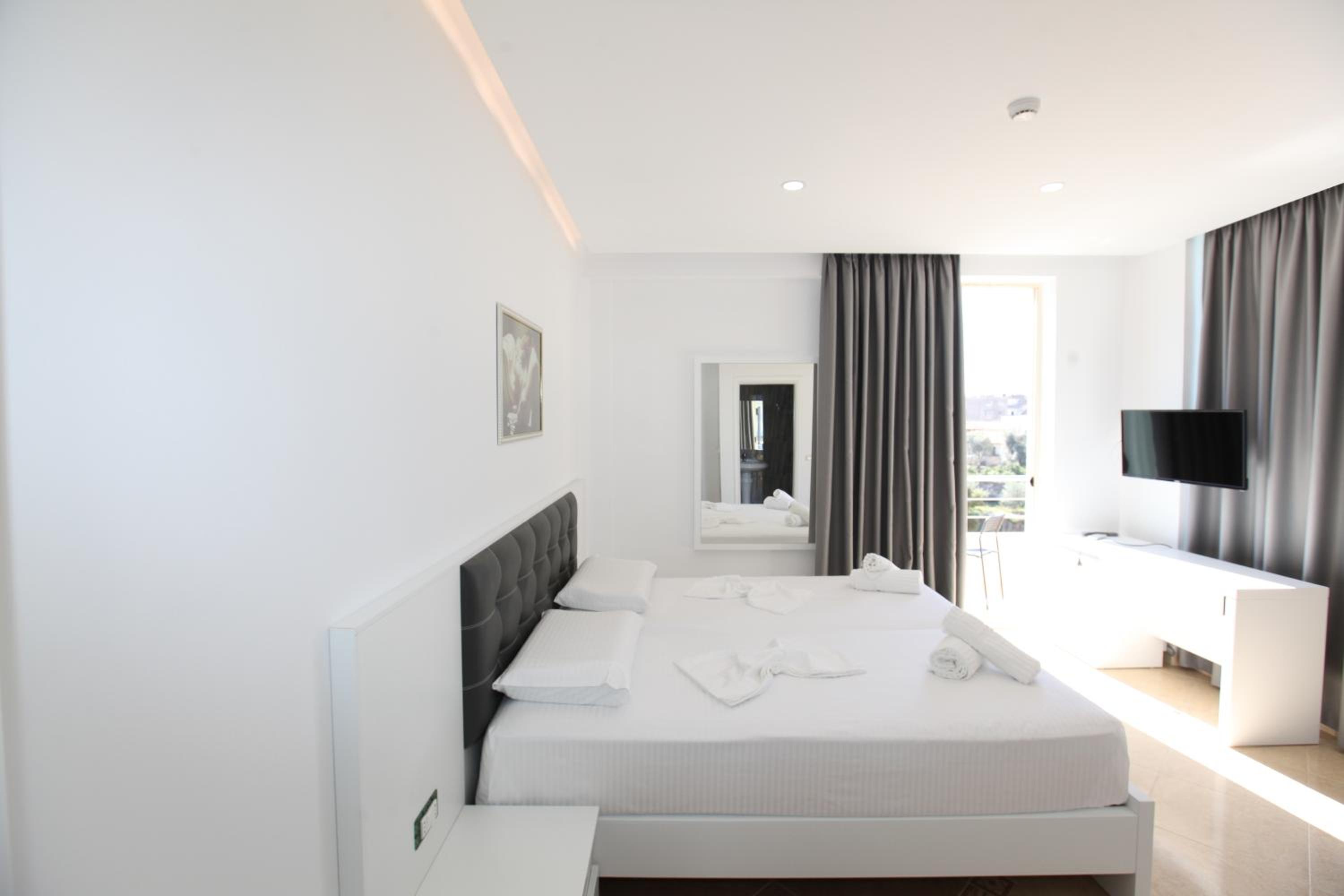 Nika Hotel