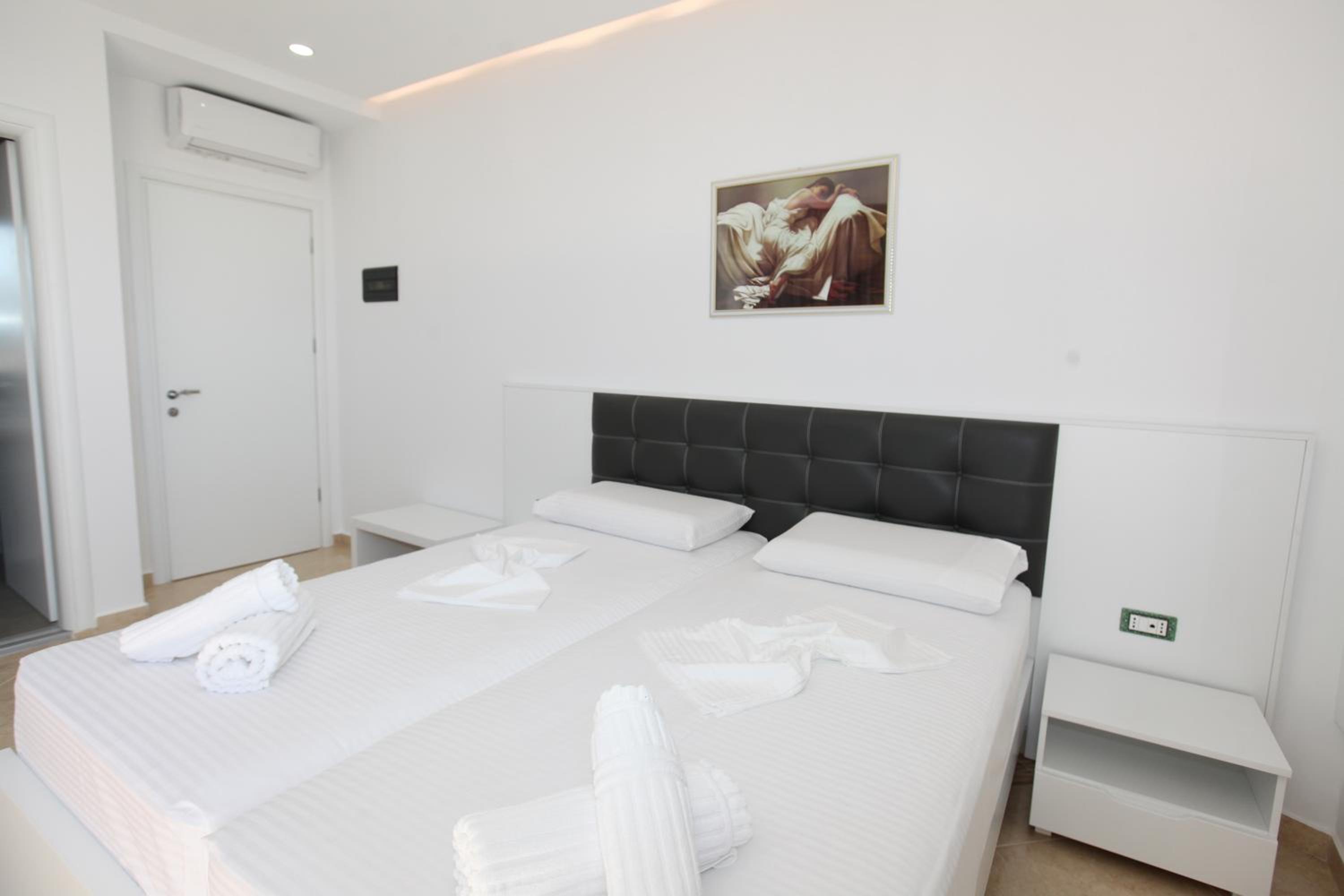 Nika Hotel