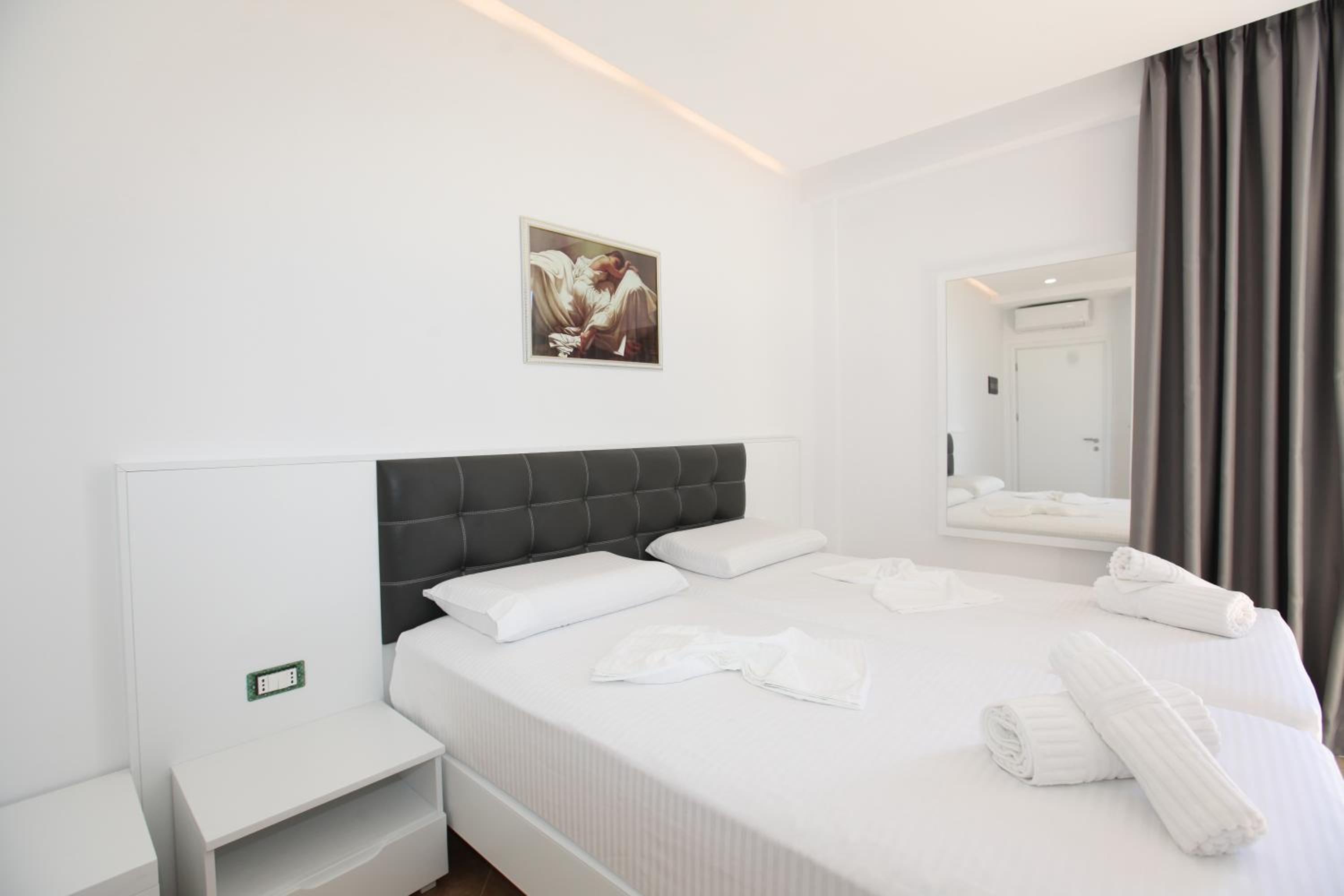 Nika Hotel
