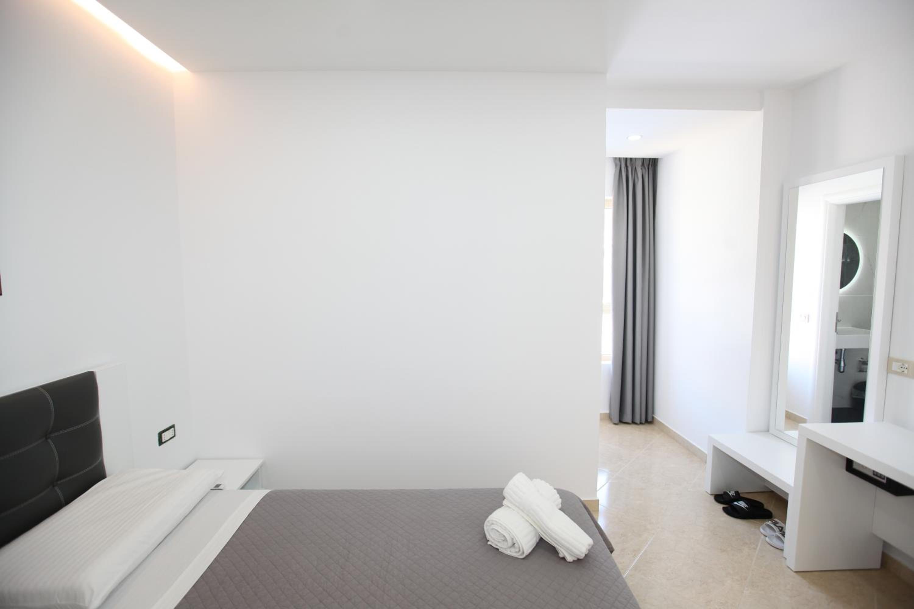 Nika Hotel