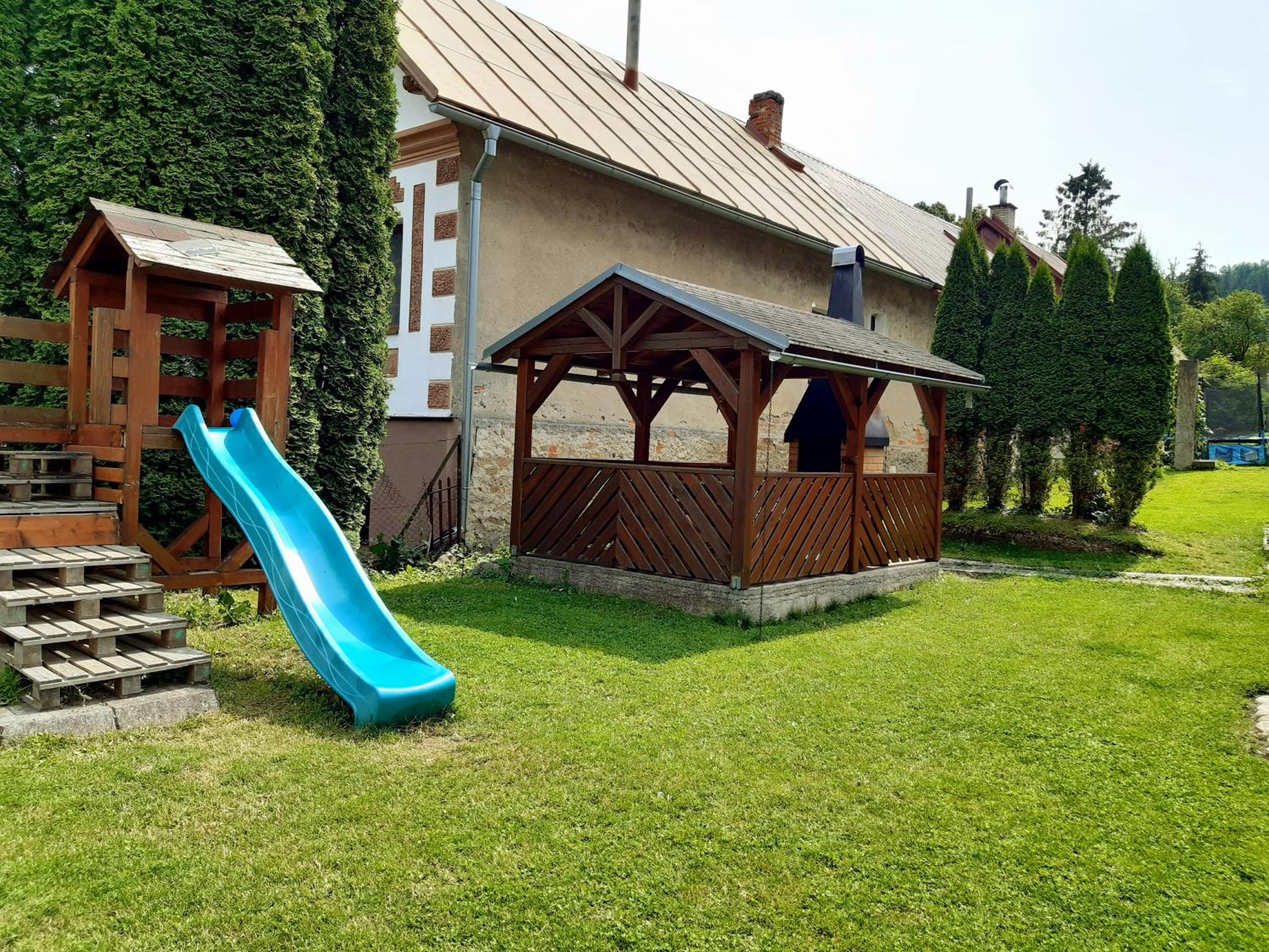 Photo 9