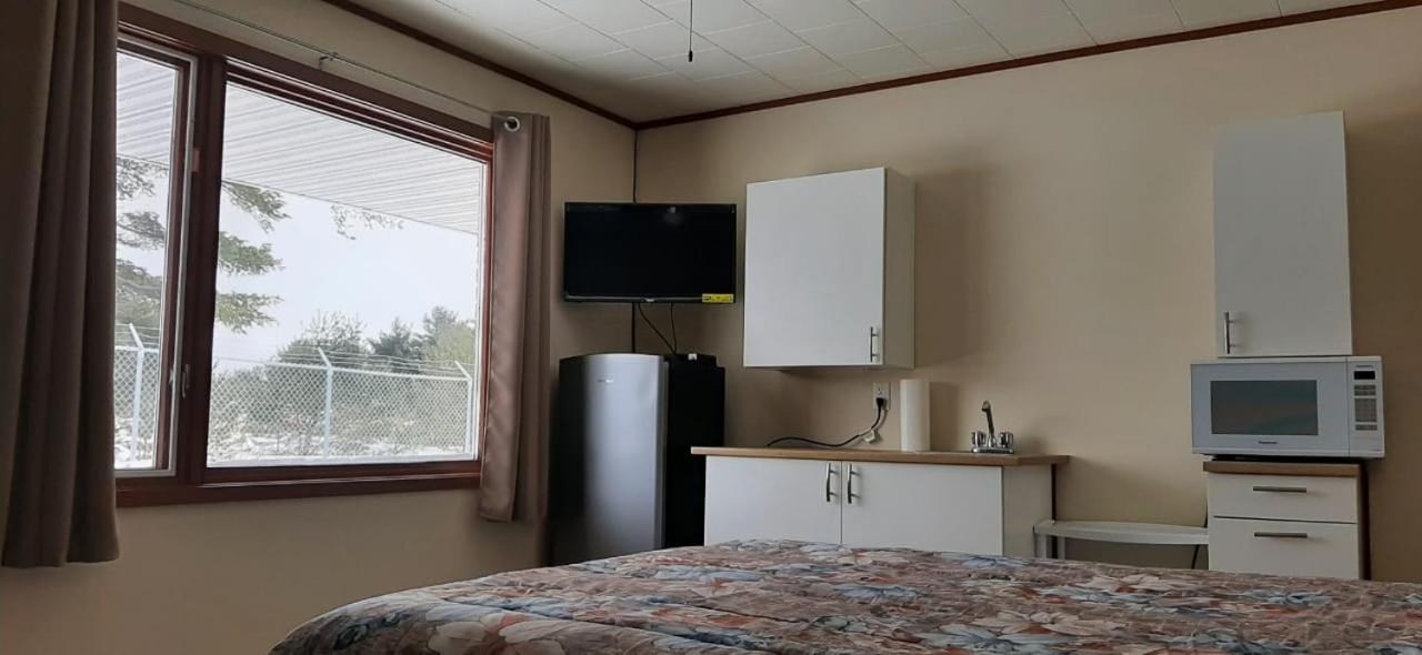 Super Nights Inn view 2
