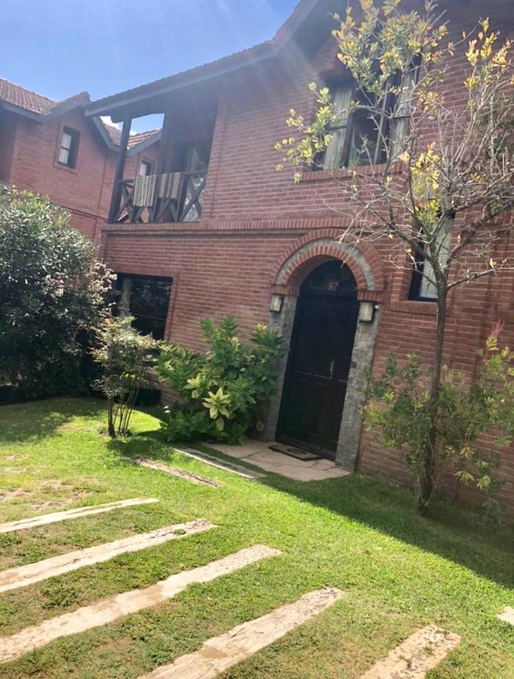 DUPLEX Casa 100 m2 CARILO HOUSE Complejo Residencial Sin Serv