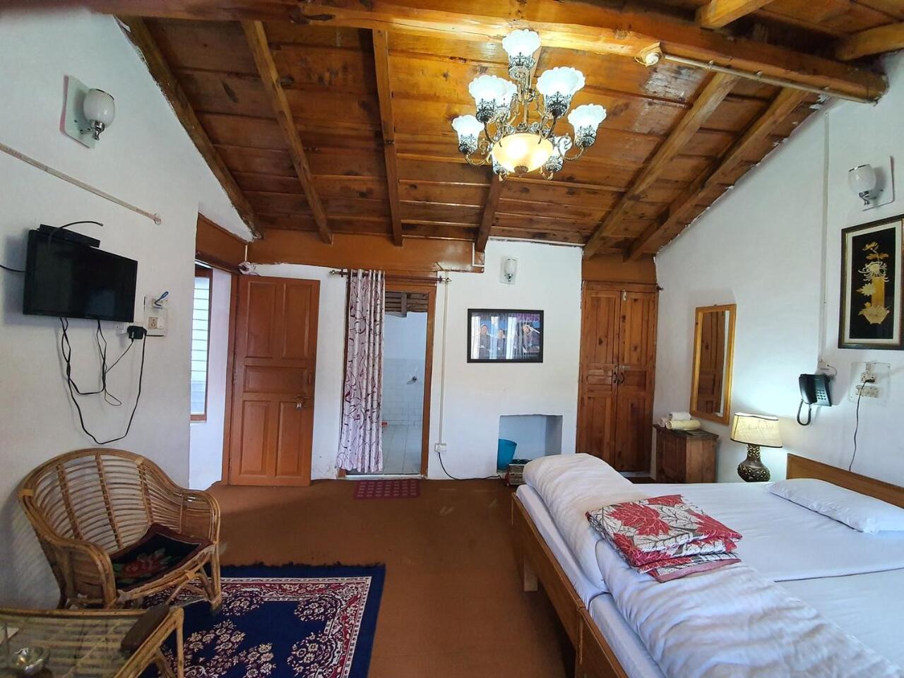 Photo 8