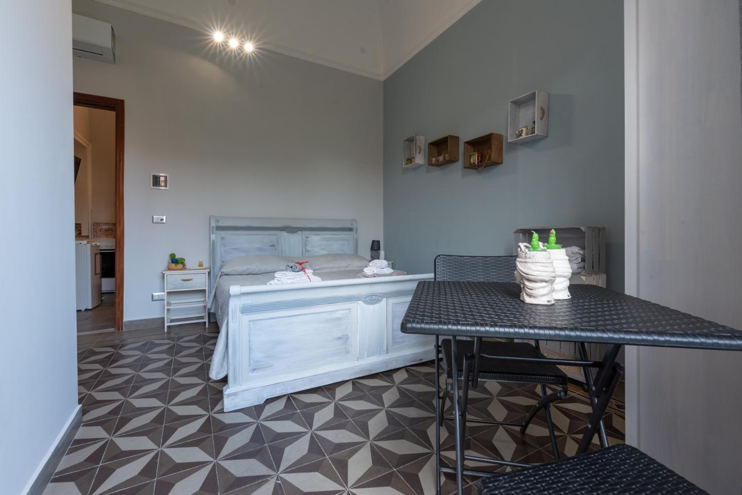 MAG guest house en Palermo — hotel room
