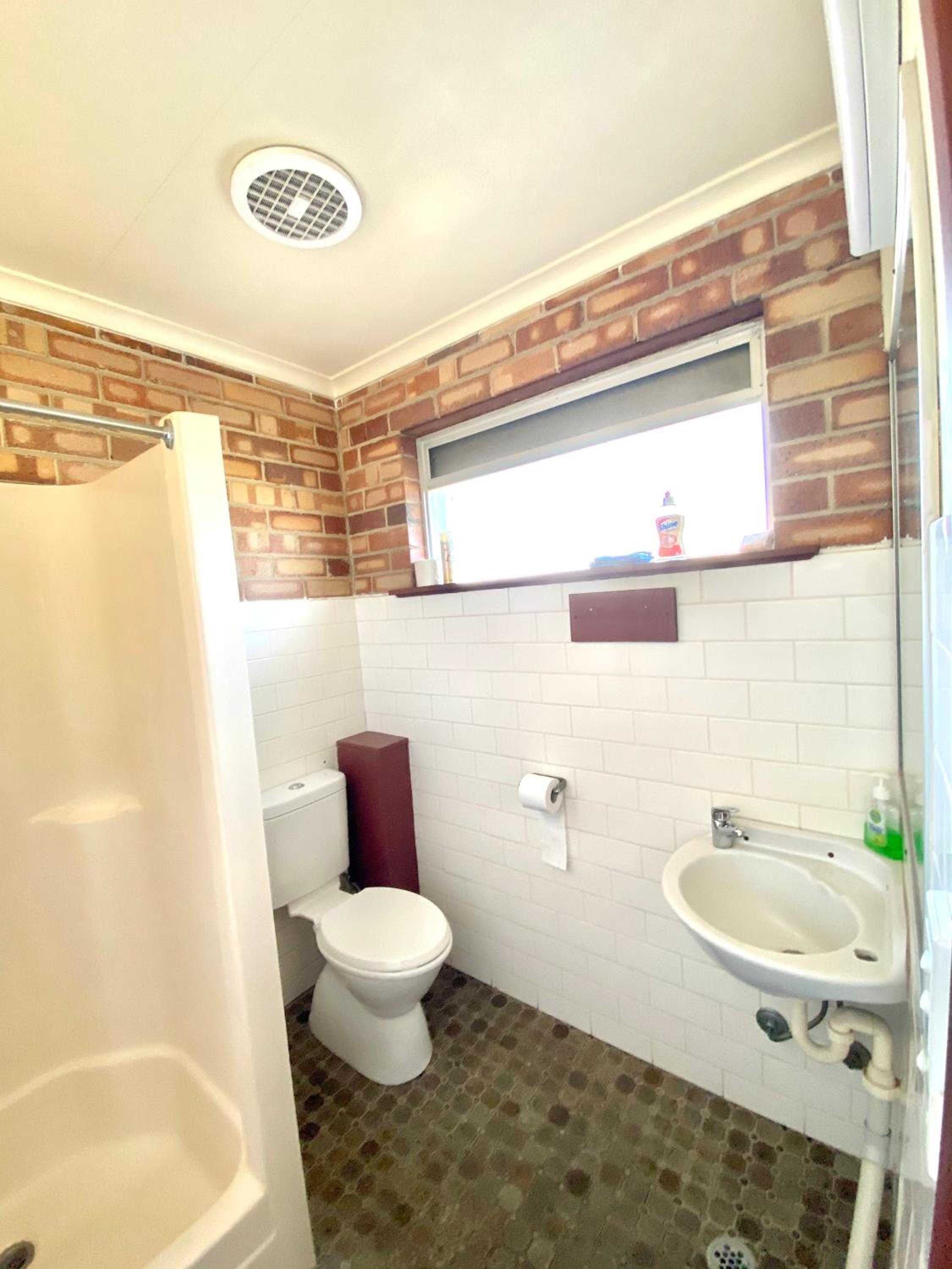 PROSERPINE MOTOR LODGE view 5