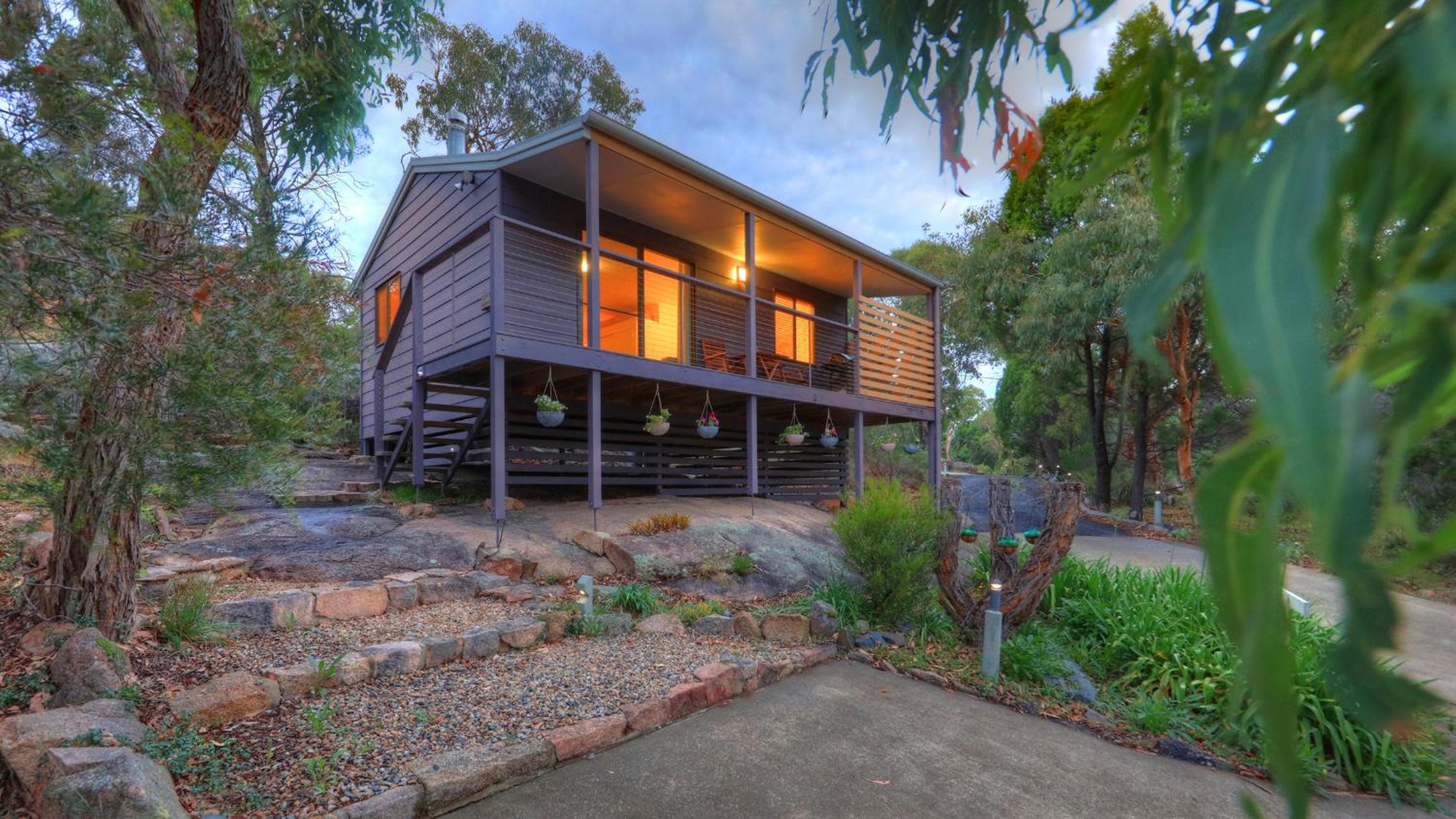 31 The Rocks