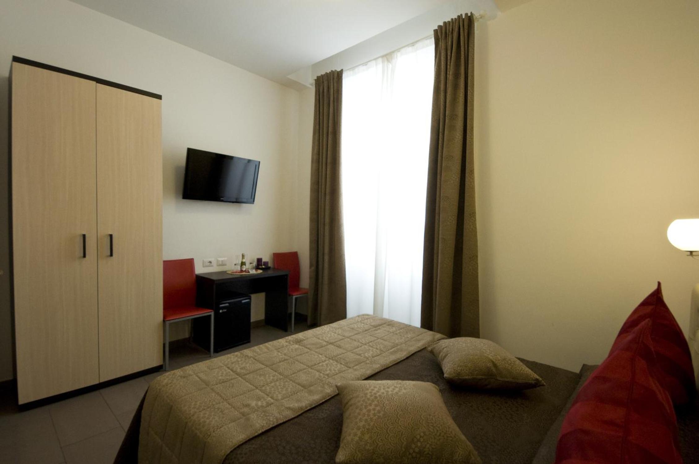 Ara Pacis Inn
