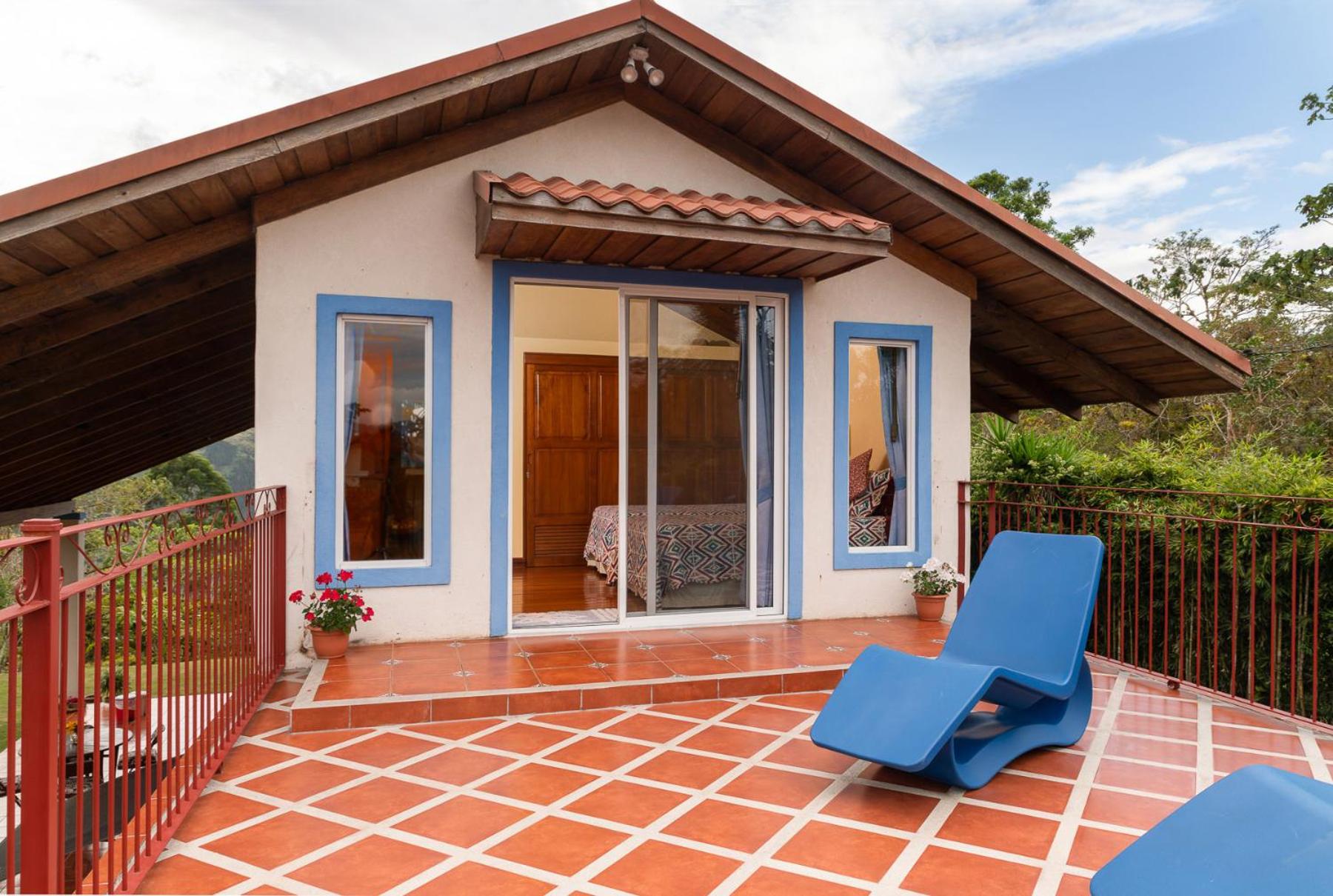 Casa Bartzis, Close to Orosi and Tapanti National Park