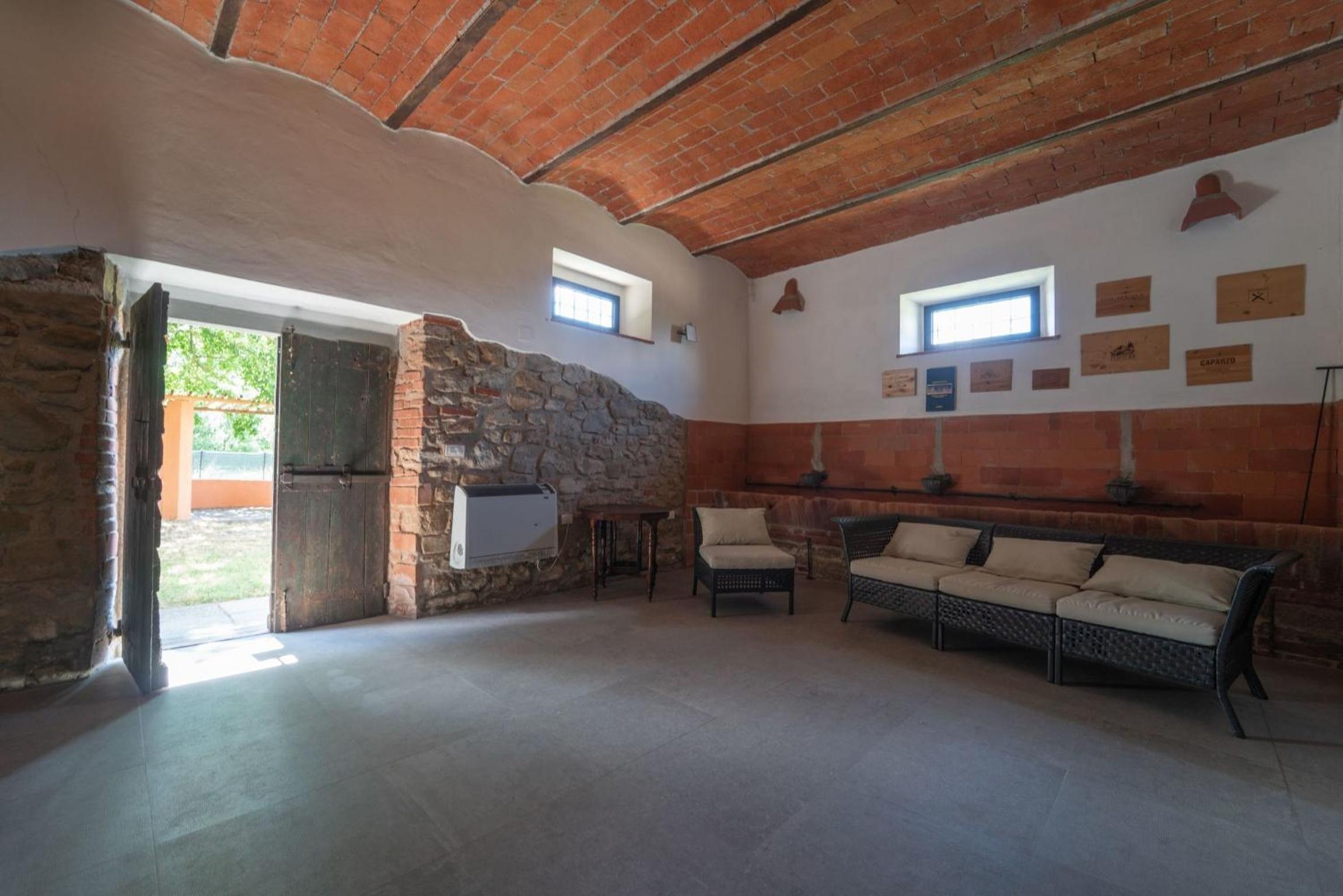 Photo 69