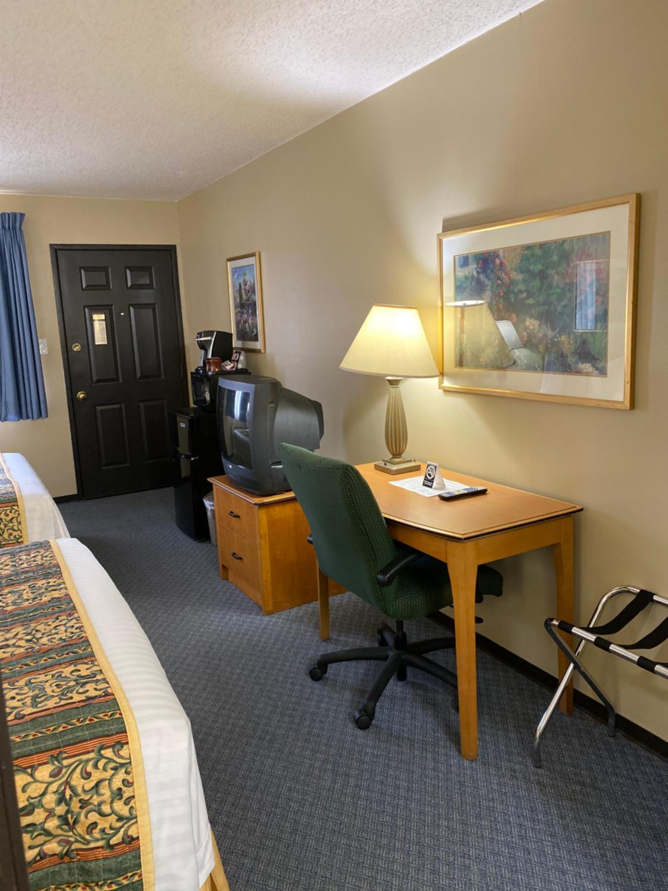 Thunderbird Lodge, Norman, OK - Property Image 6