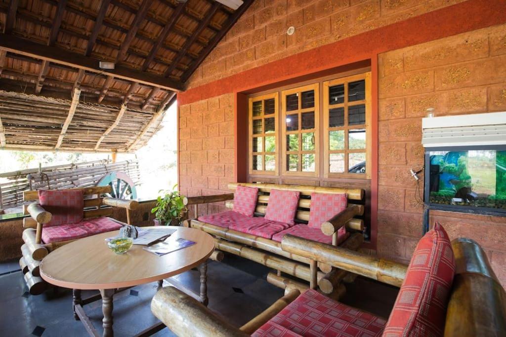 Hanchina Mane Homestay