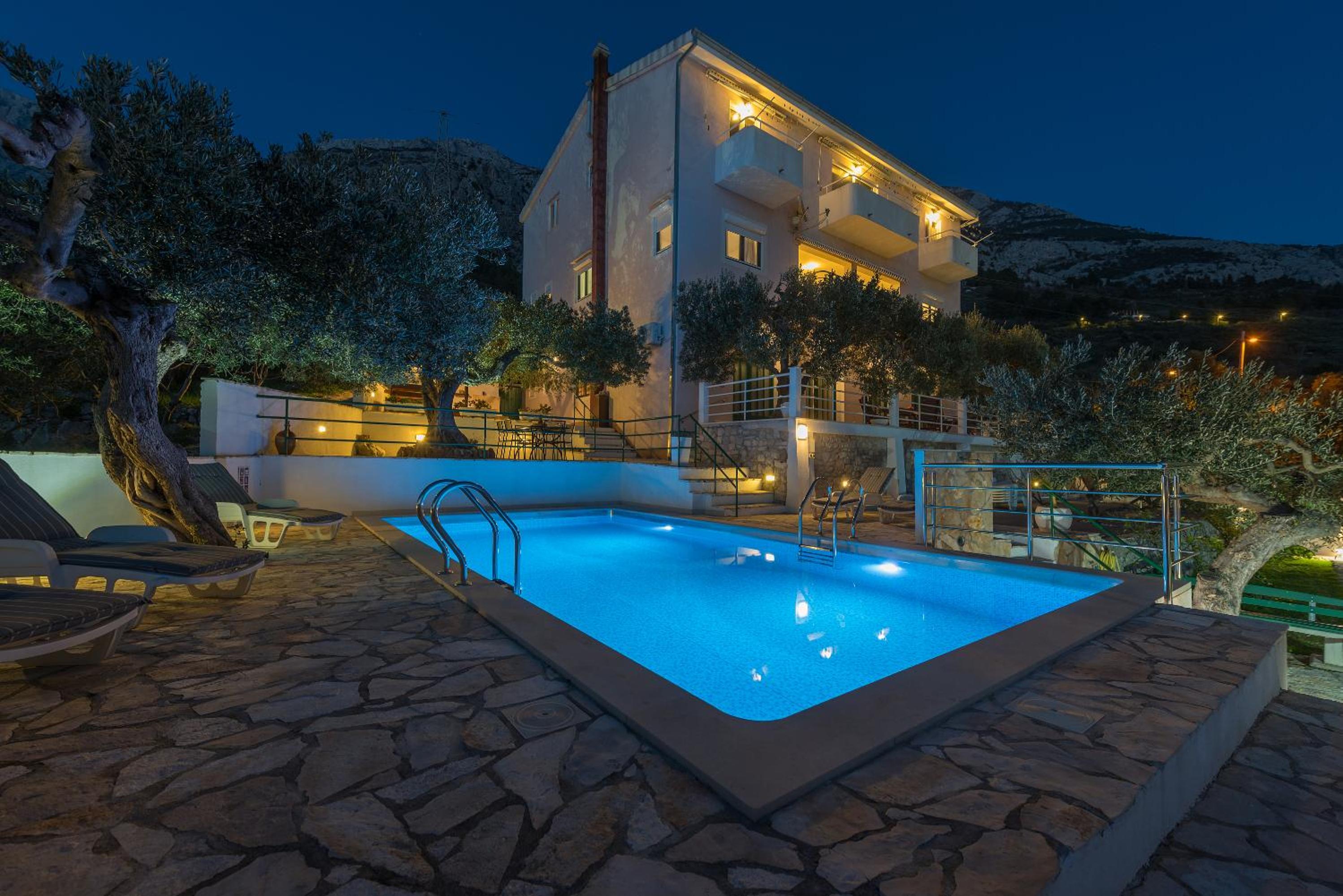 Apartment Glavina with heated pool view 4