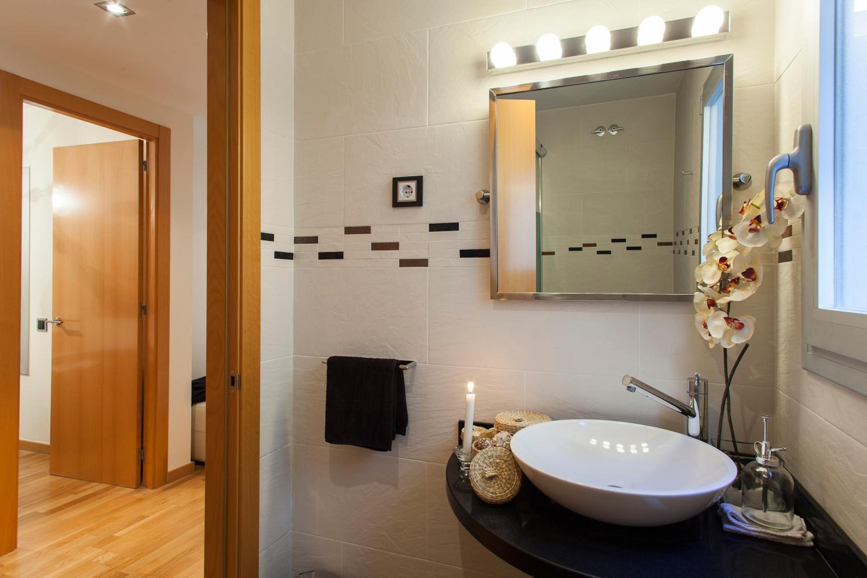 BizFlats Eixample Apartments