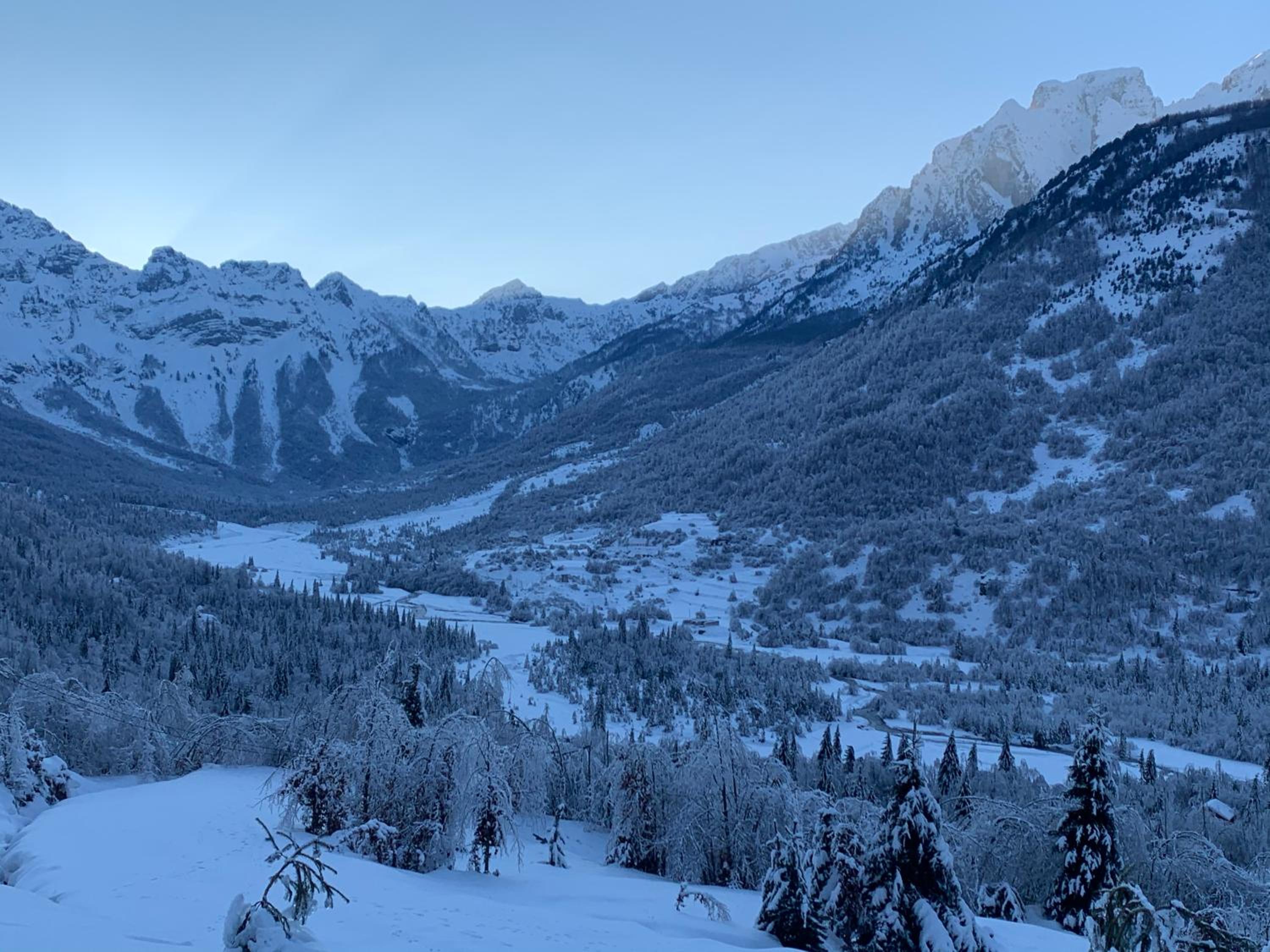 Bujtina Malaj photo 4