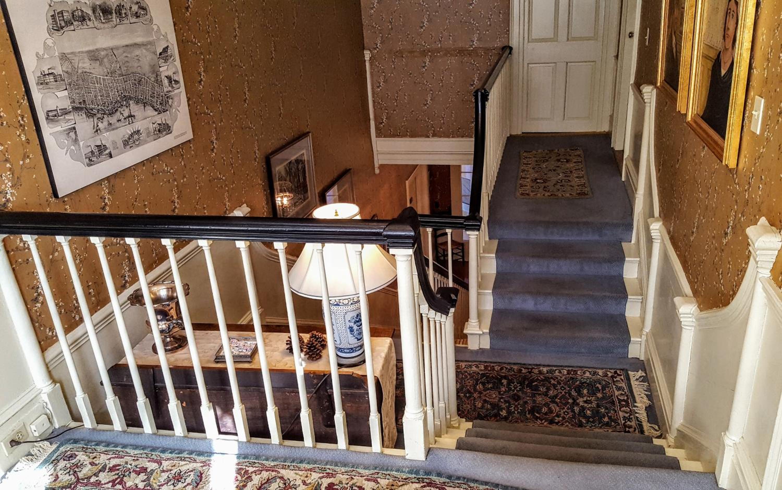 Clark Currier Inn