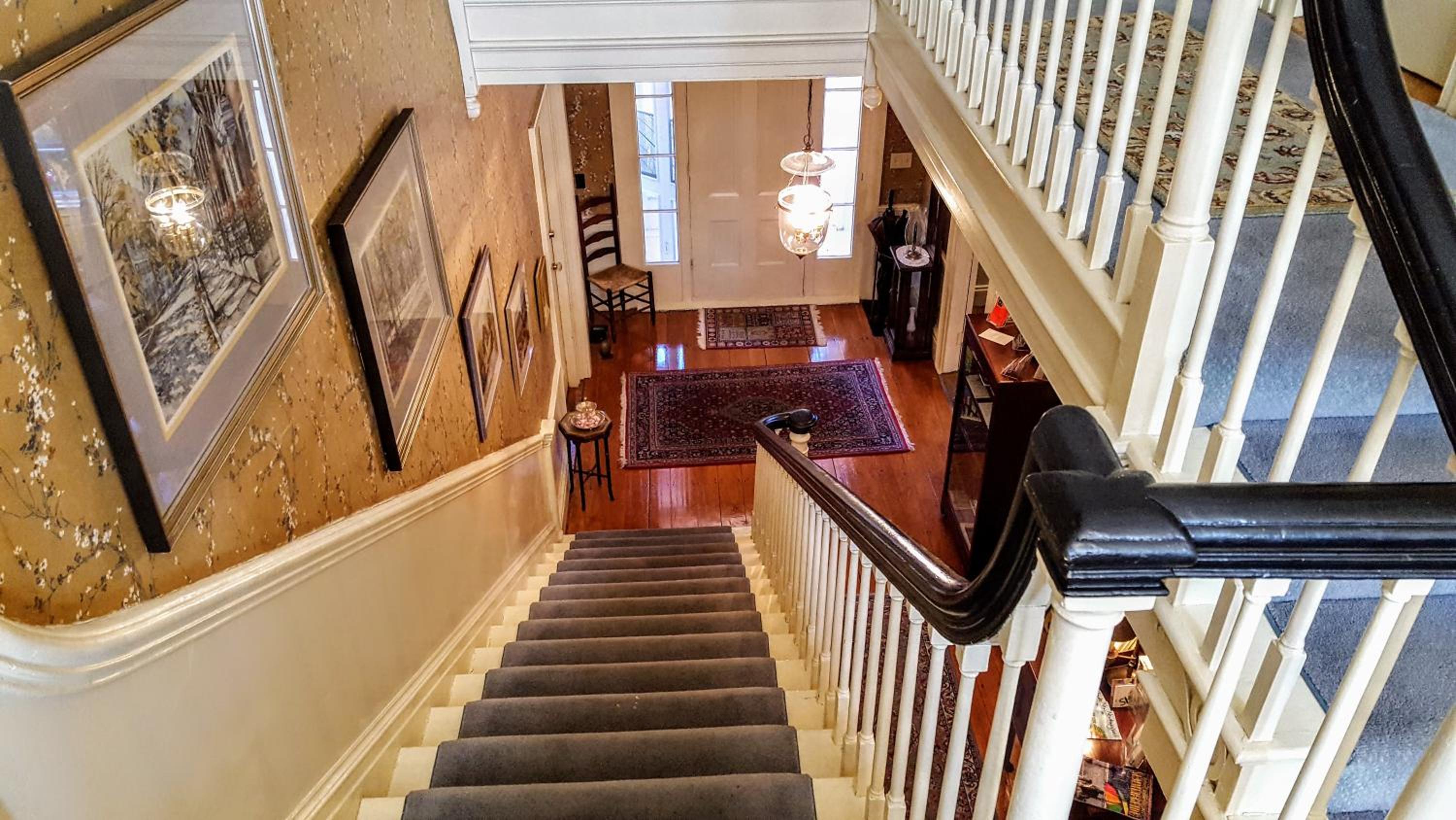 Clark Currier Inn