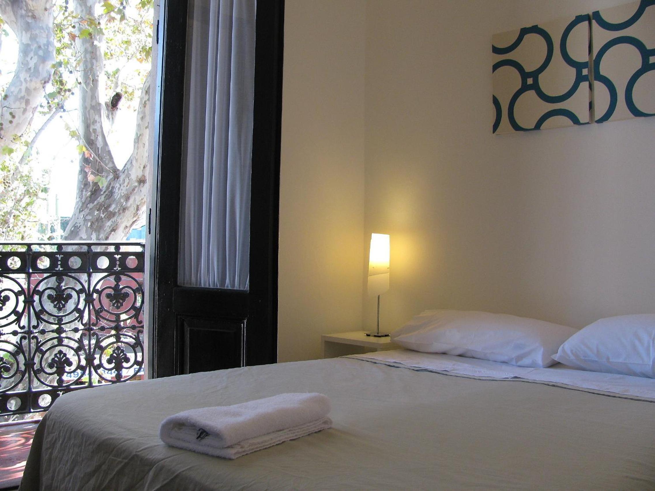 06 Soho Suites