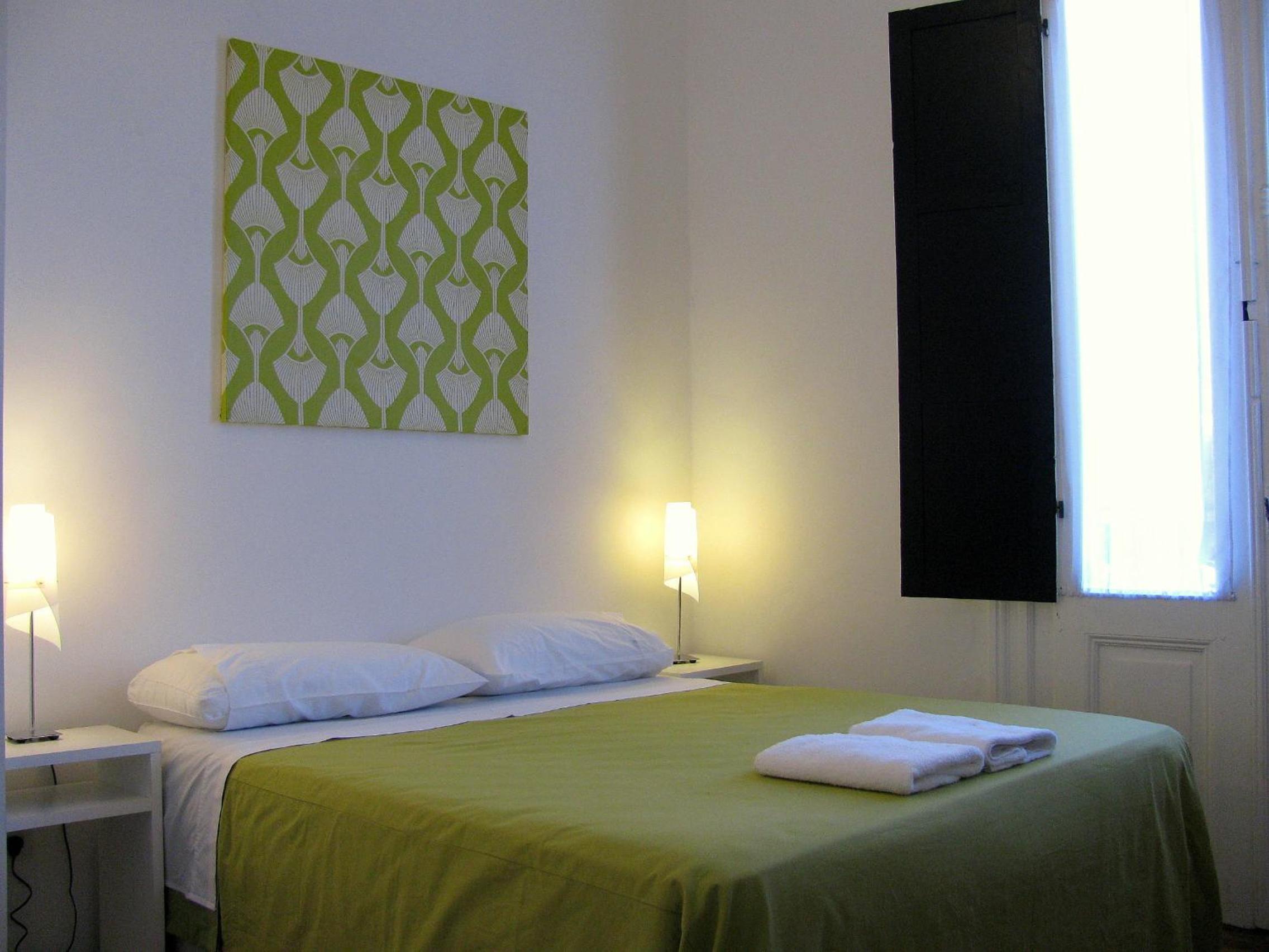 06 Soho Suites