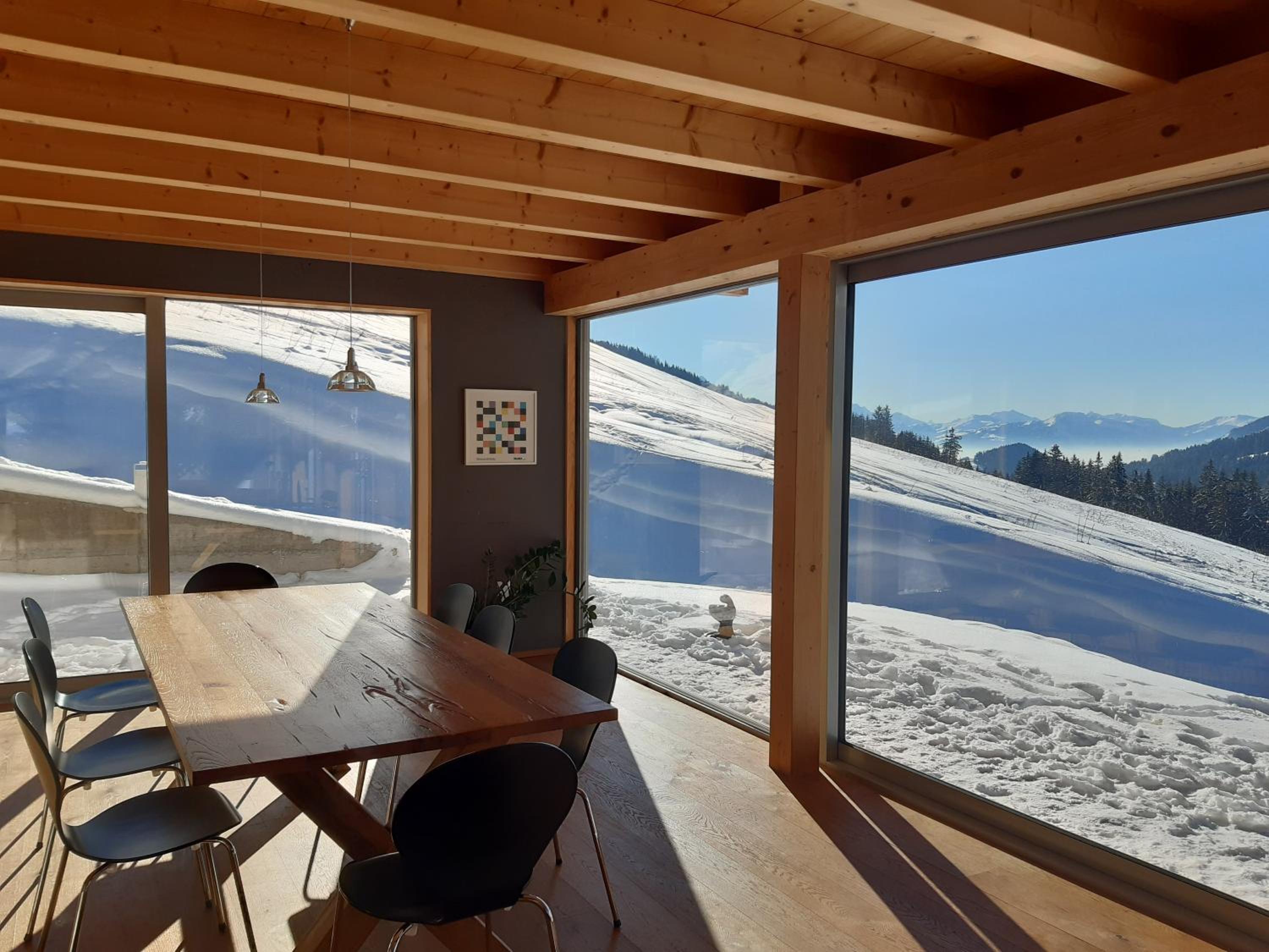 Alpine Dream Chalet with Spa close to Lake Geneva