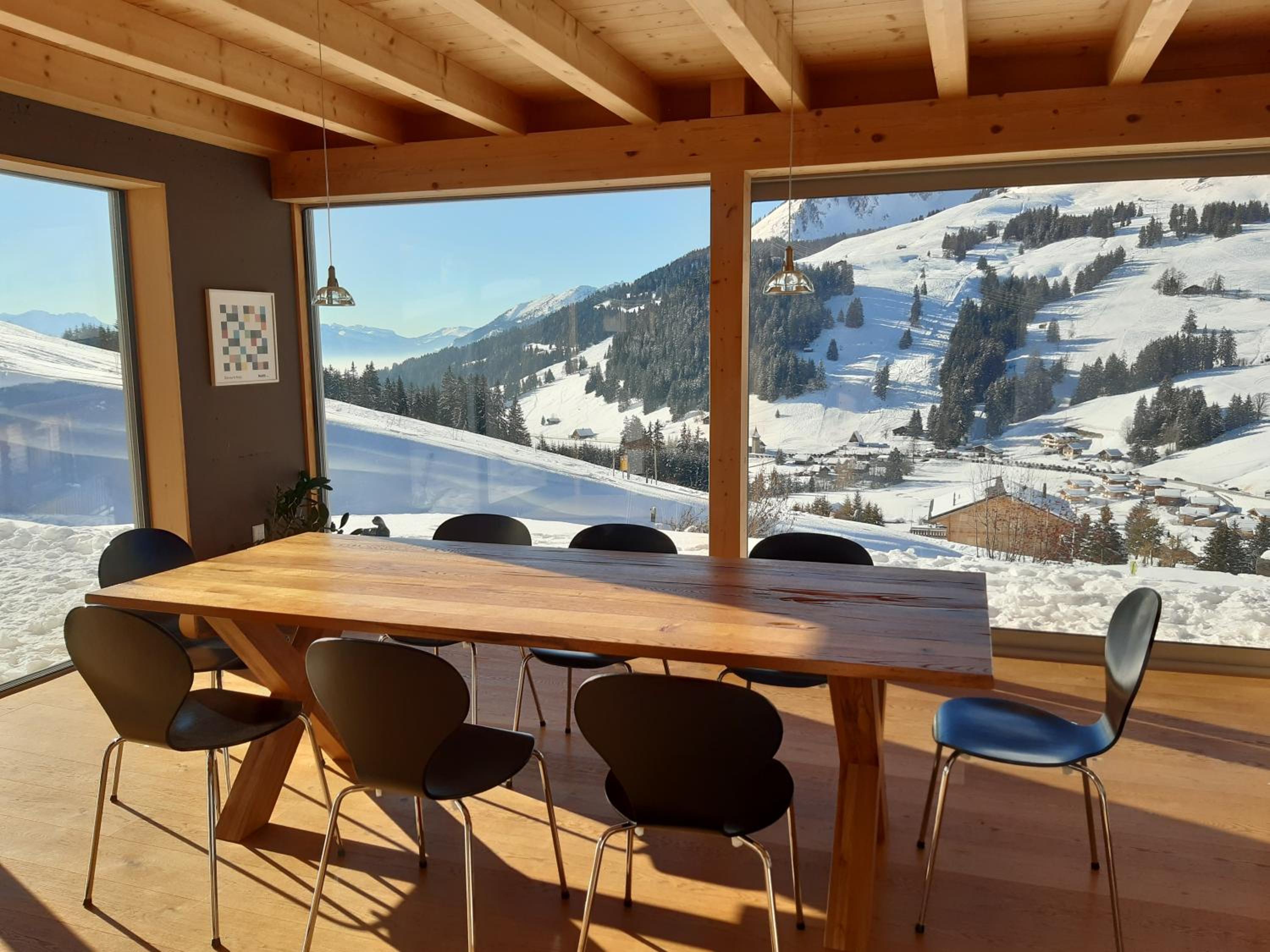 Alpine Dream Chalet with Spa close to Lake Geneva