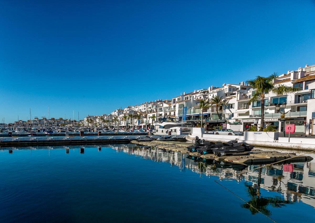 Puerto Banus Senorio de Aloha 3 bed apartment with seaviews photo 5